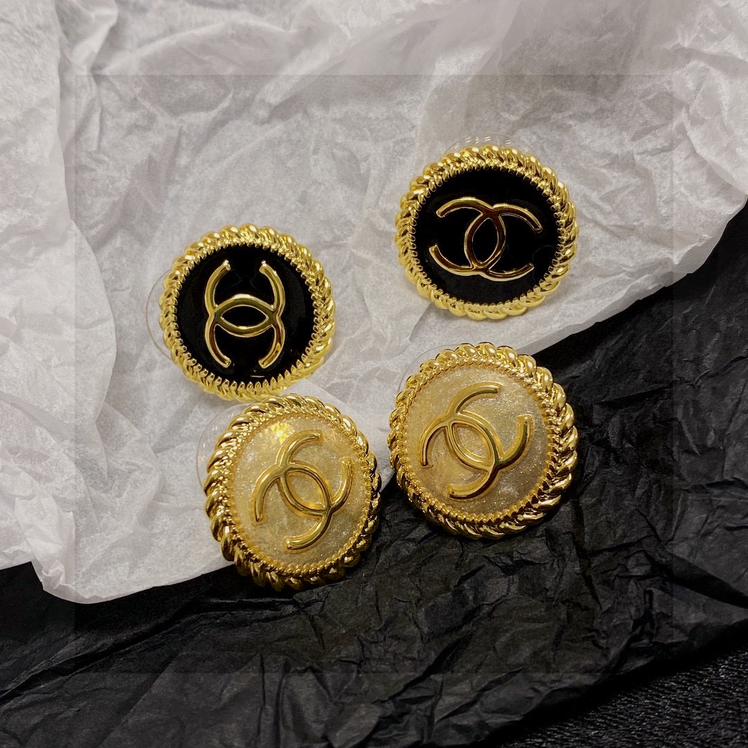 👑小香 CHANEL火爆新品  中古金个性时尚双C耳钉  代购级别 一比一品质 优雅大方精工设计   非