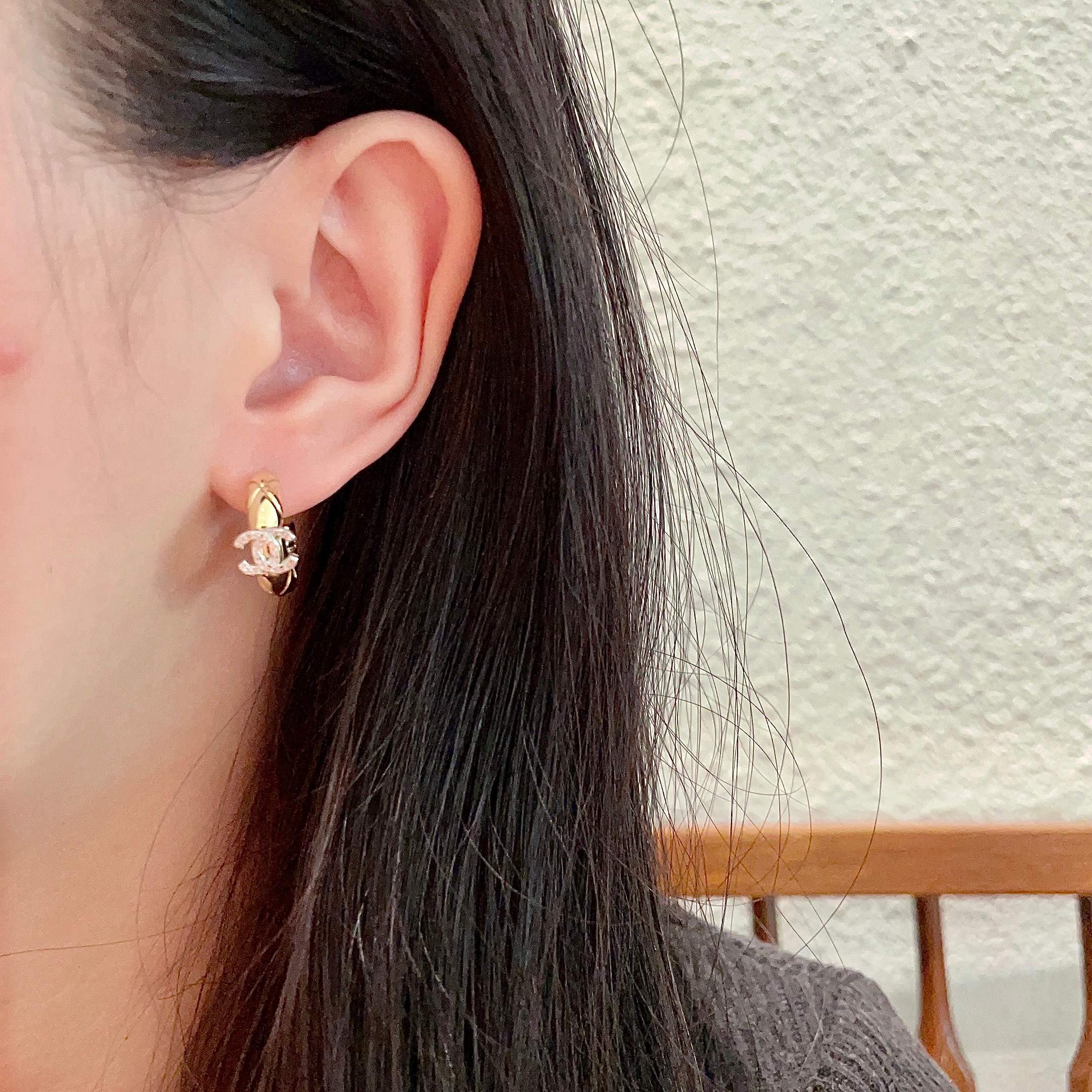  Chanel香奈儿 中古 双C耳钉👀原版复刻logo 小香家的款式真心无需多介绍😘🎶每一款都超好看，精