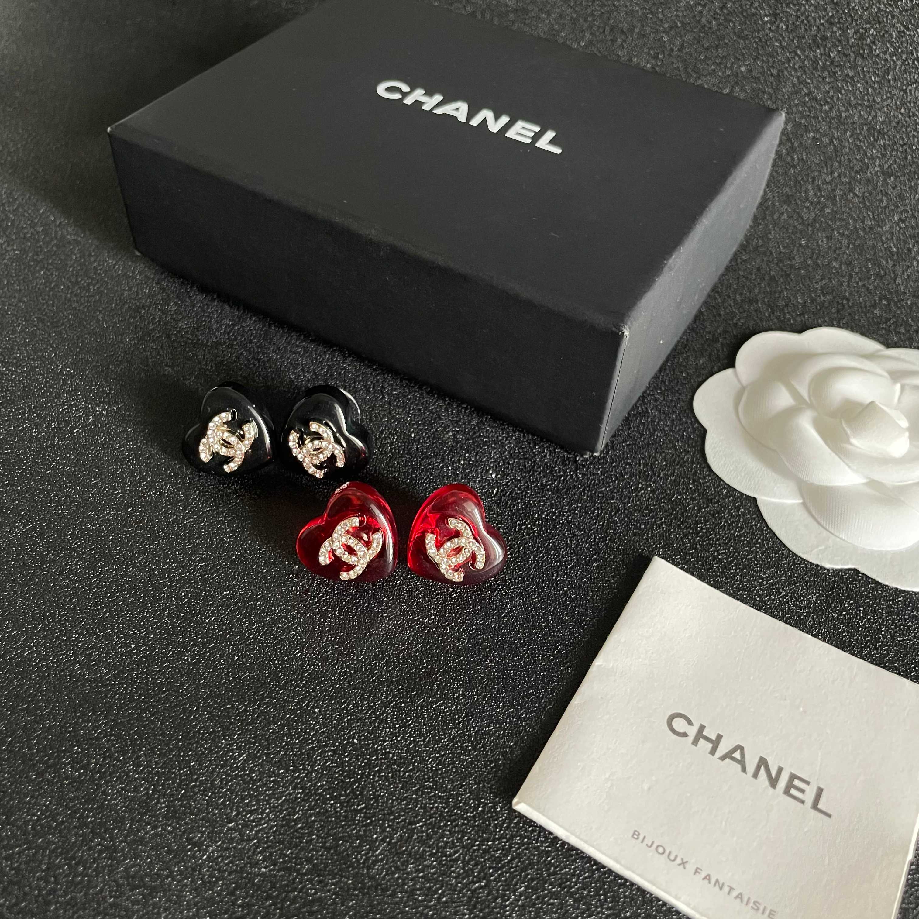  Chanel香奈儿 中古 双C耳钉👀原版复刻logo 小香家的款式真心无需多介绍😘🎶每一款都超好看，精