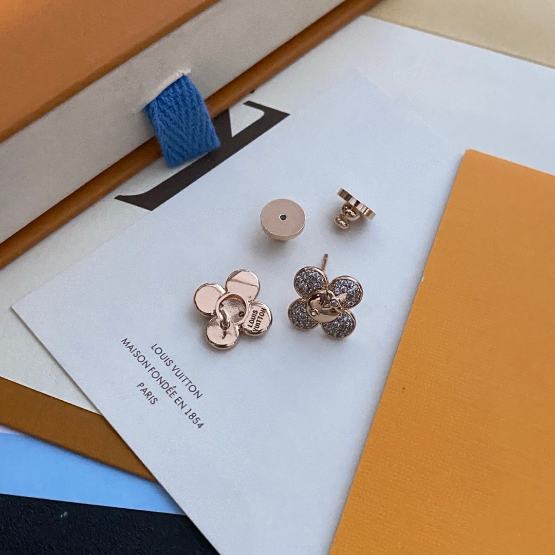 ‼️LV耳钉👍原版制作、原单货！✨🙆每一个细节媲美专柜正品，业内仅此一家全世界专柜自购正品打版，这样才能