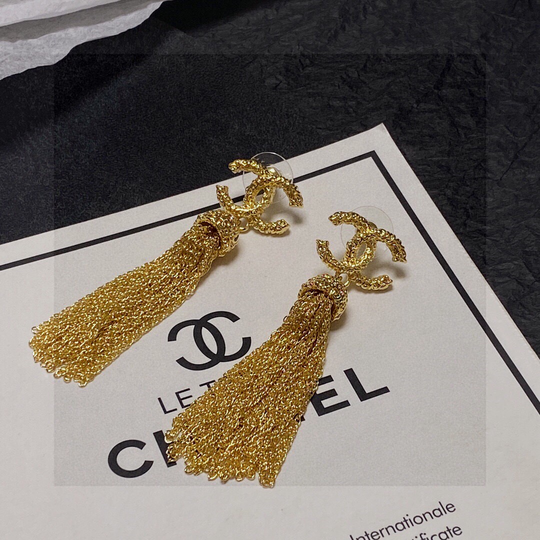  香奈儿CHANEL高端双C长款古金流苏耳钉‼️👍业内唯一与原版一摸一样的原单货！✨每一个细节媲美专柜正