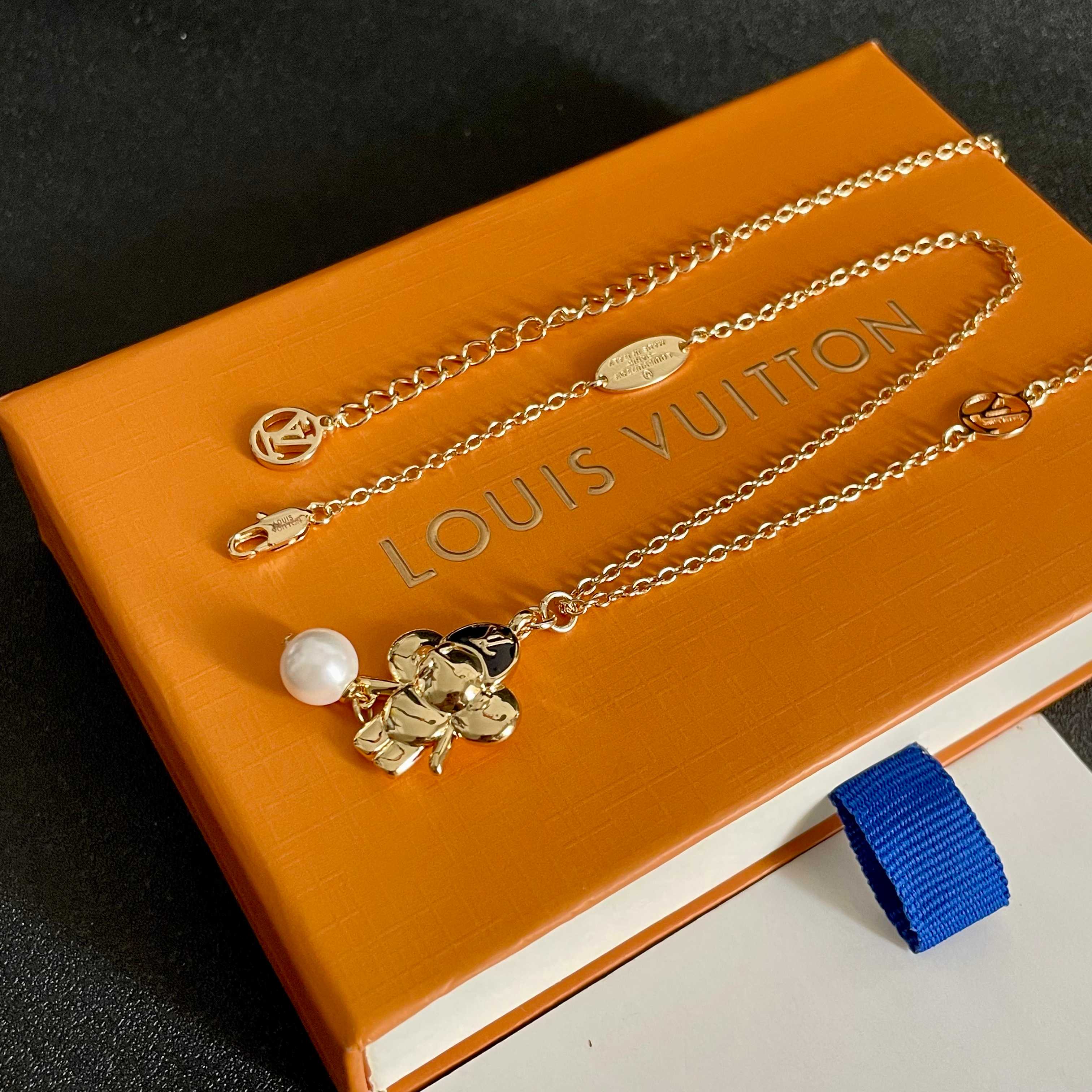  LV 项链🔹🔹Louis Vuitton 路易威登🔹专柜一致材质 火爆款出货 设计独特 复古前卫 男神