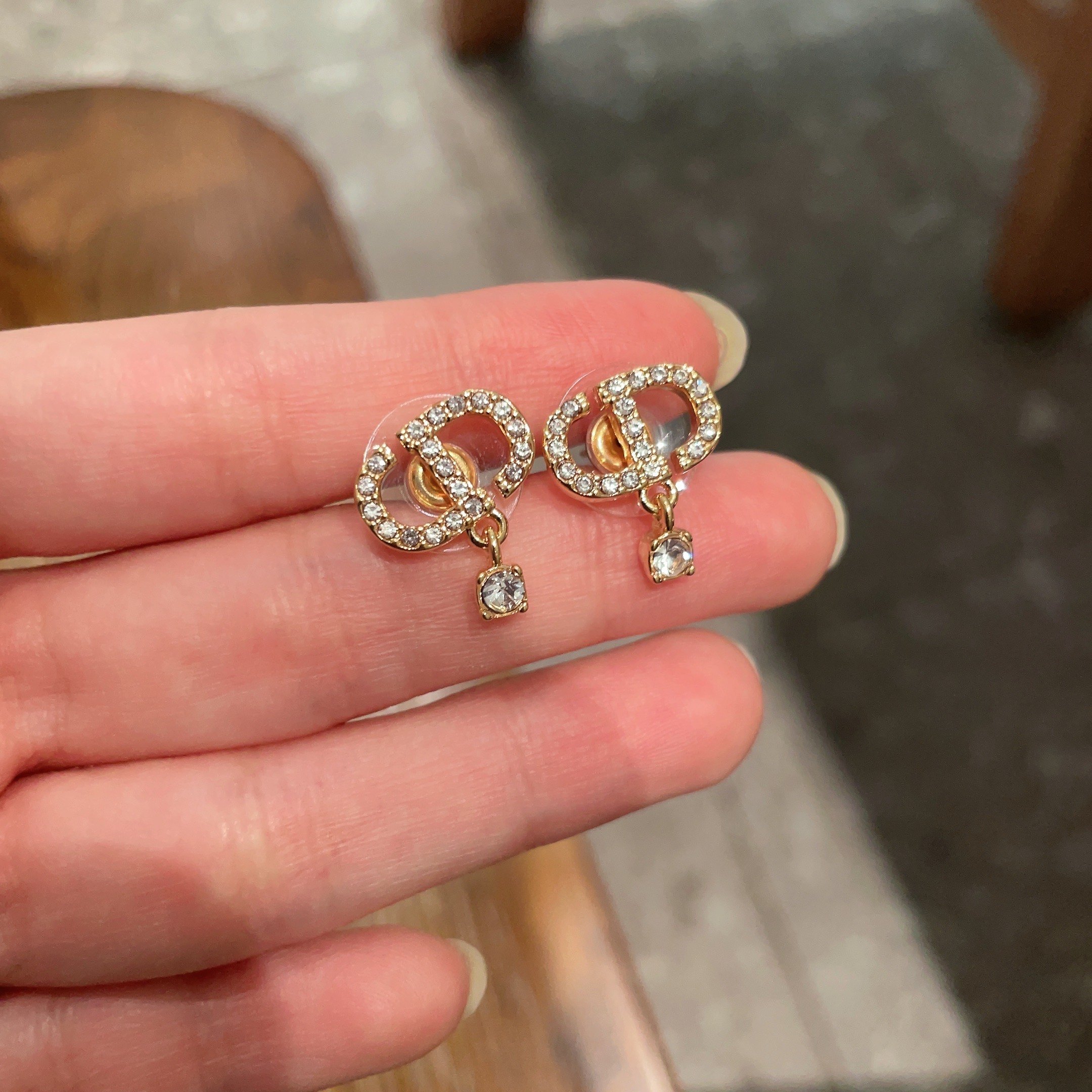 👑Dior 迪奥 中古 耳环 专柜一致上新 精选原版一致 黄铜材质 甜美气质高