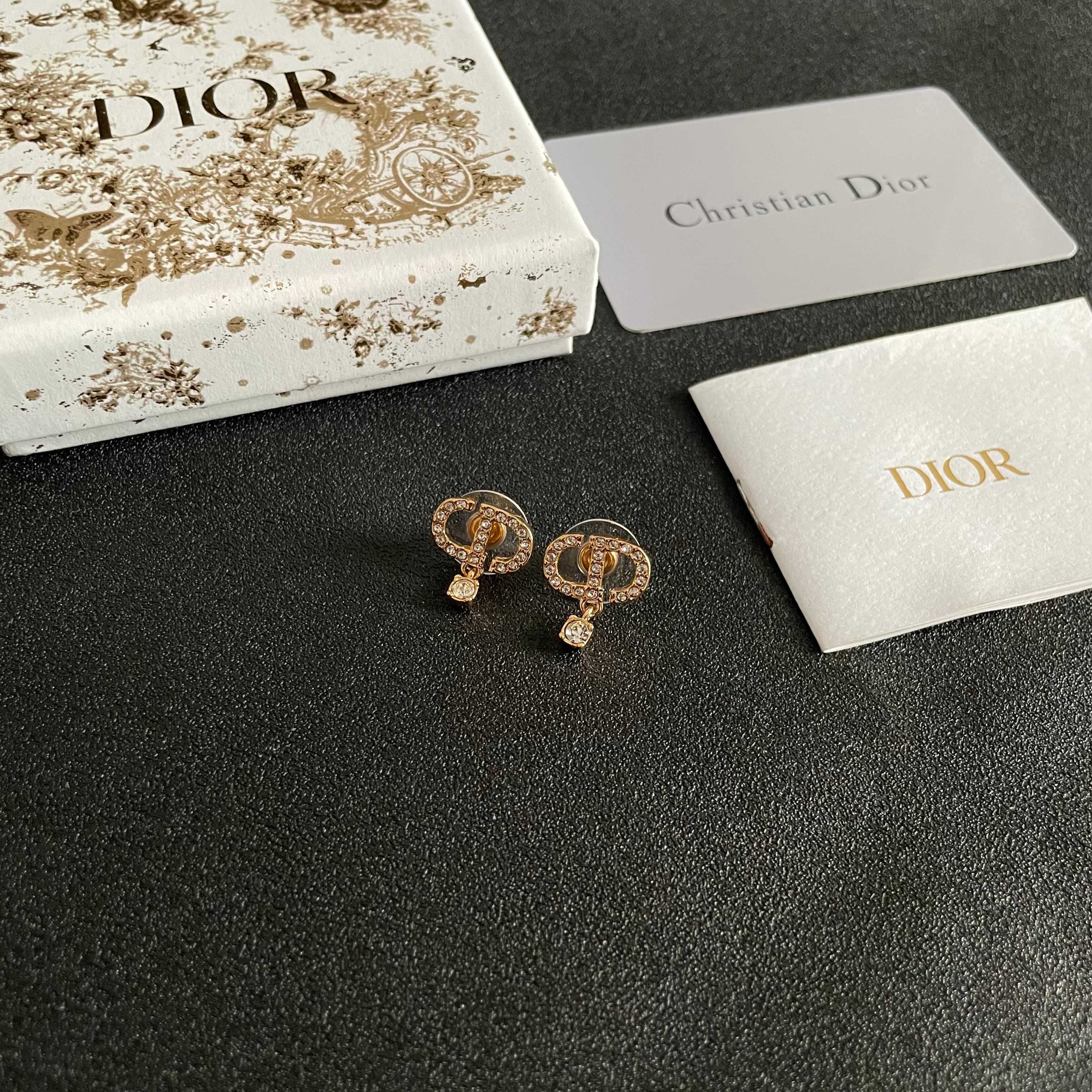👑Dior 迪奥 中古 耳环 专柜一致上新 精选原版一致 黄铜材质 甜美气质高