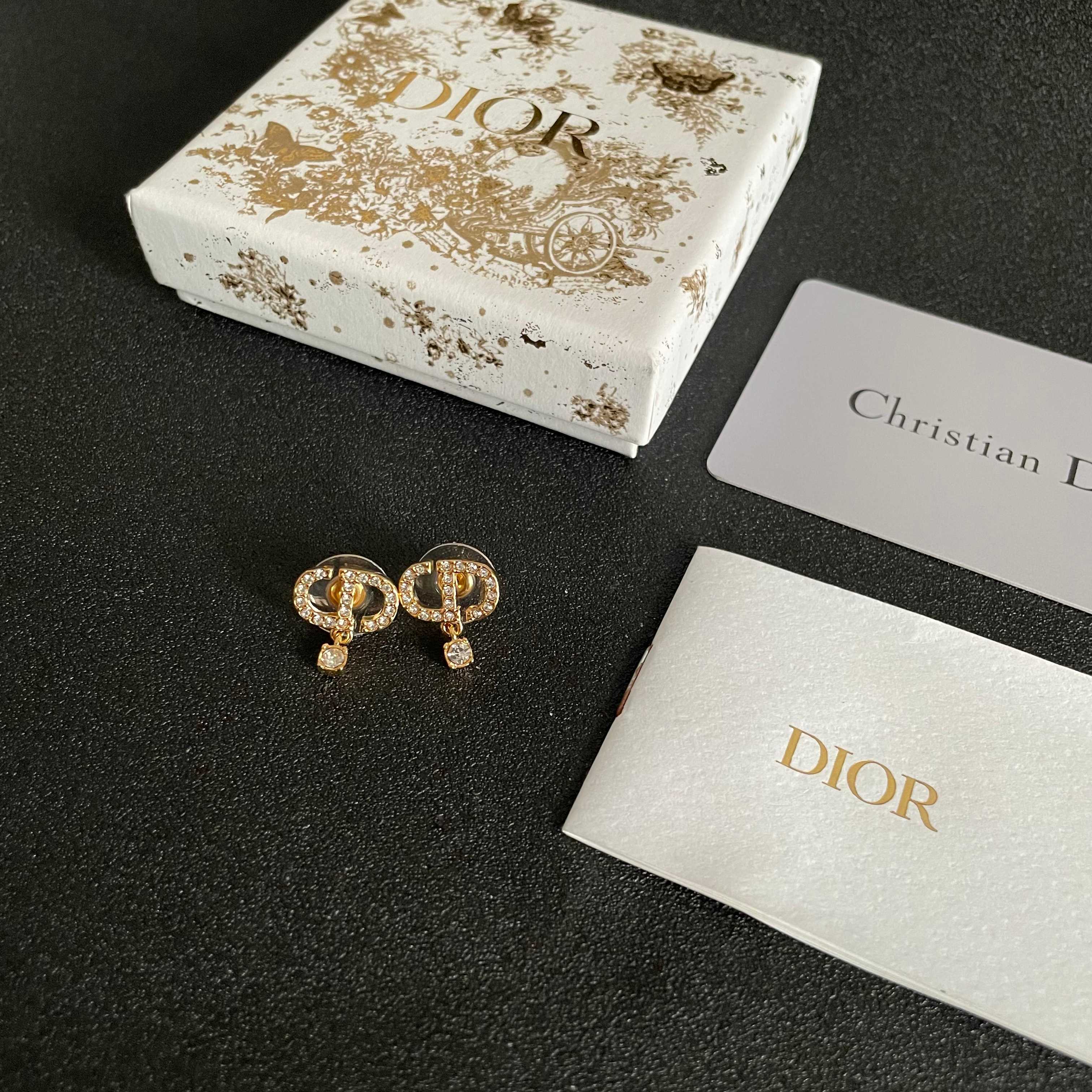 👑Dior 迪奥 中古 耳环 专柜一致上新 精选原版一致 黄铜材质 甜美气质高