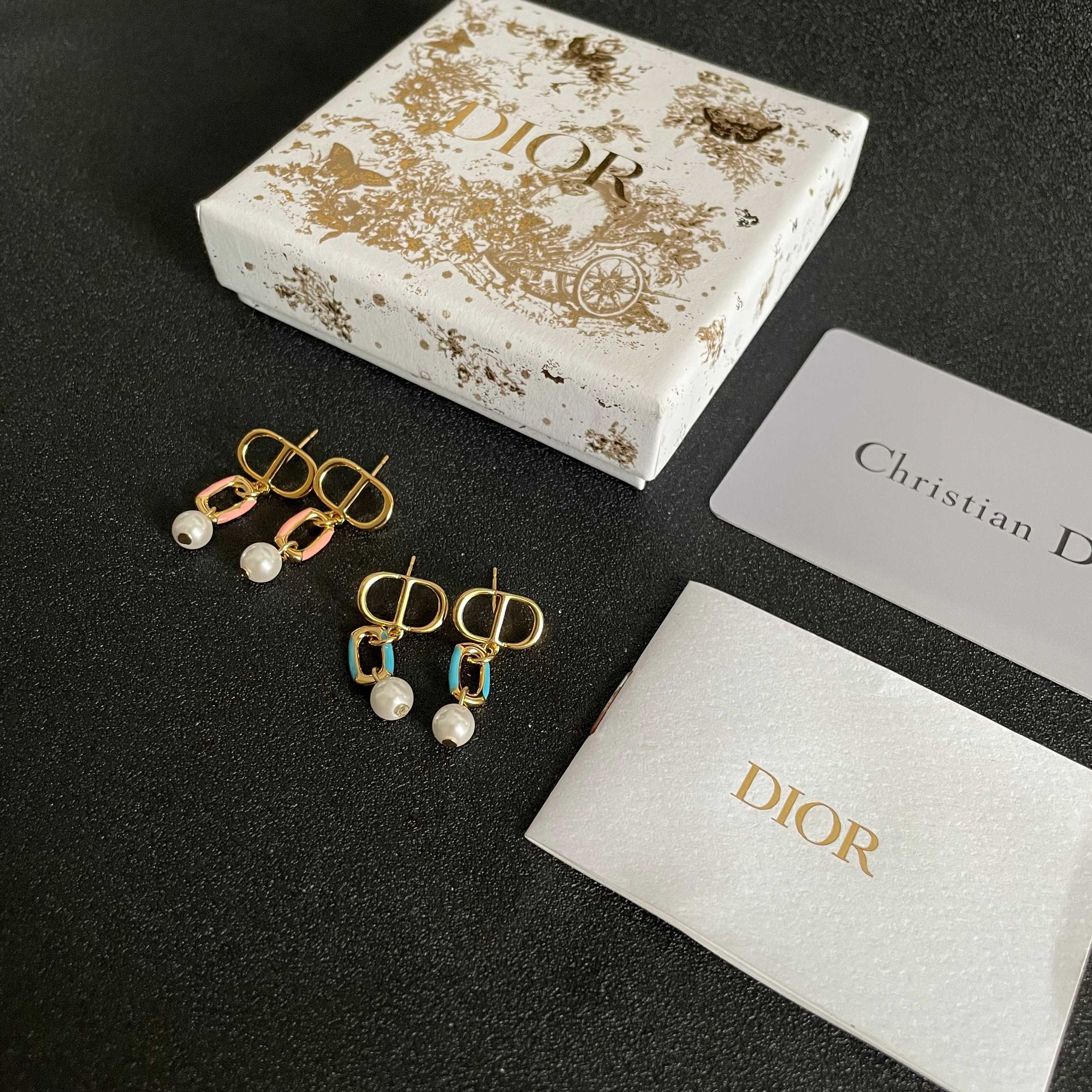 👑Dior 迪奥 中古 耳环 专柜一致上新 精选原版一致 黄铜材质 甜美气质高