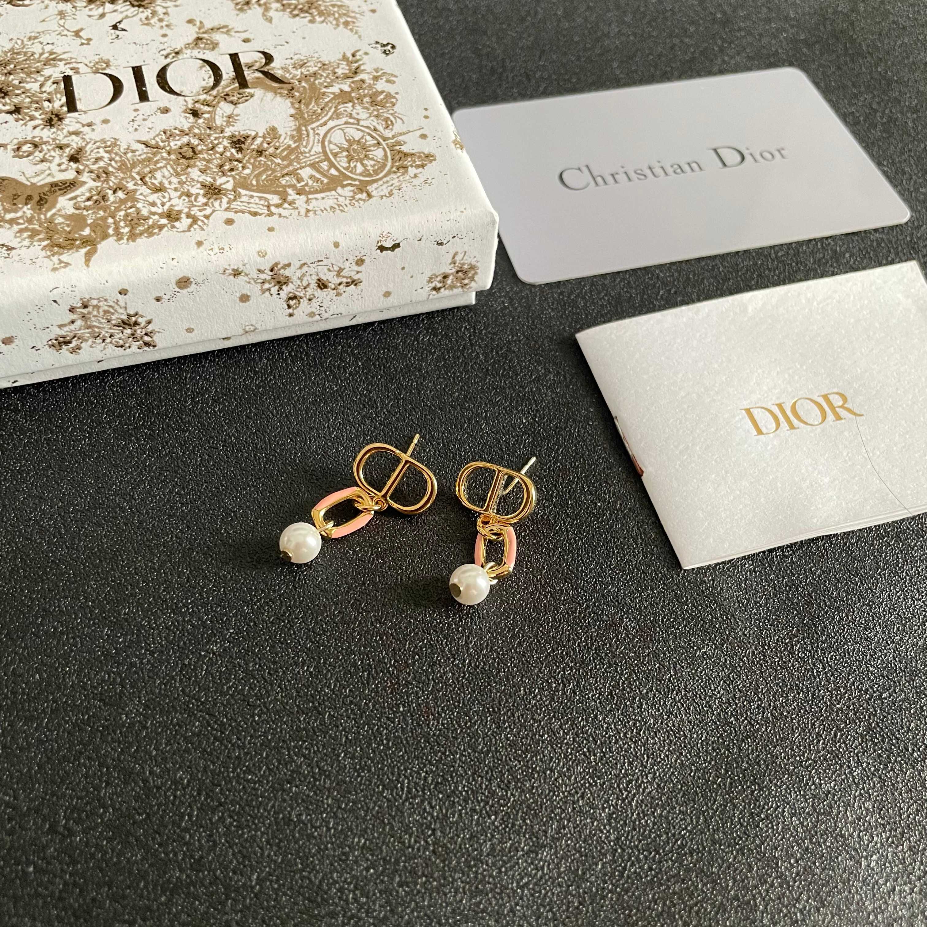 👑Dior 迪奥 中古 耳环 专柜一致上新 精选原版一致 黄铜材质 甜美气质高