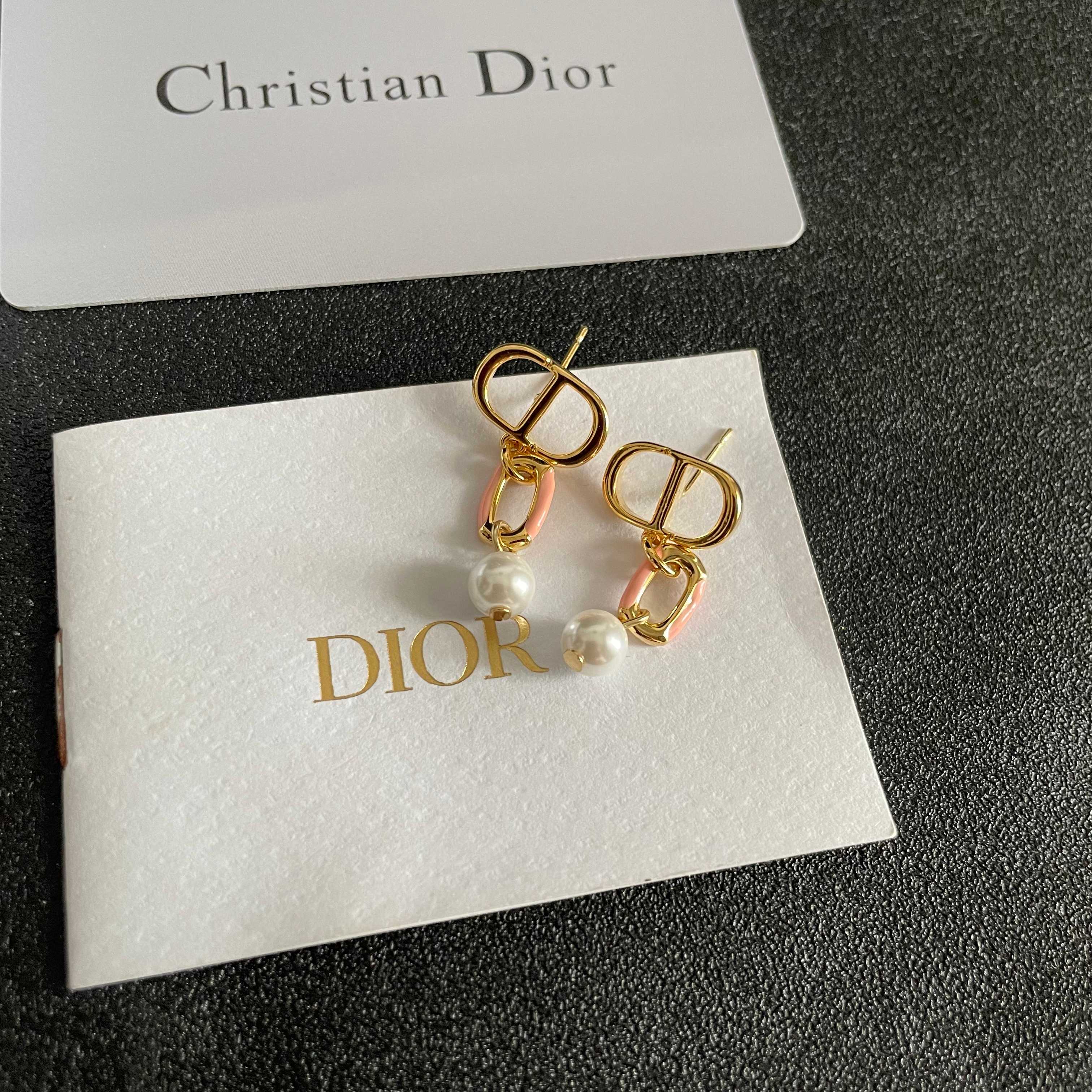 👑Dior 迪奥 中古 耳环 专柜一致上新 精选原版一致 黄铜材质 甜美气质高
