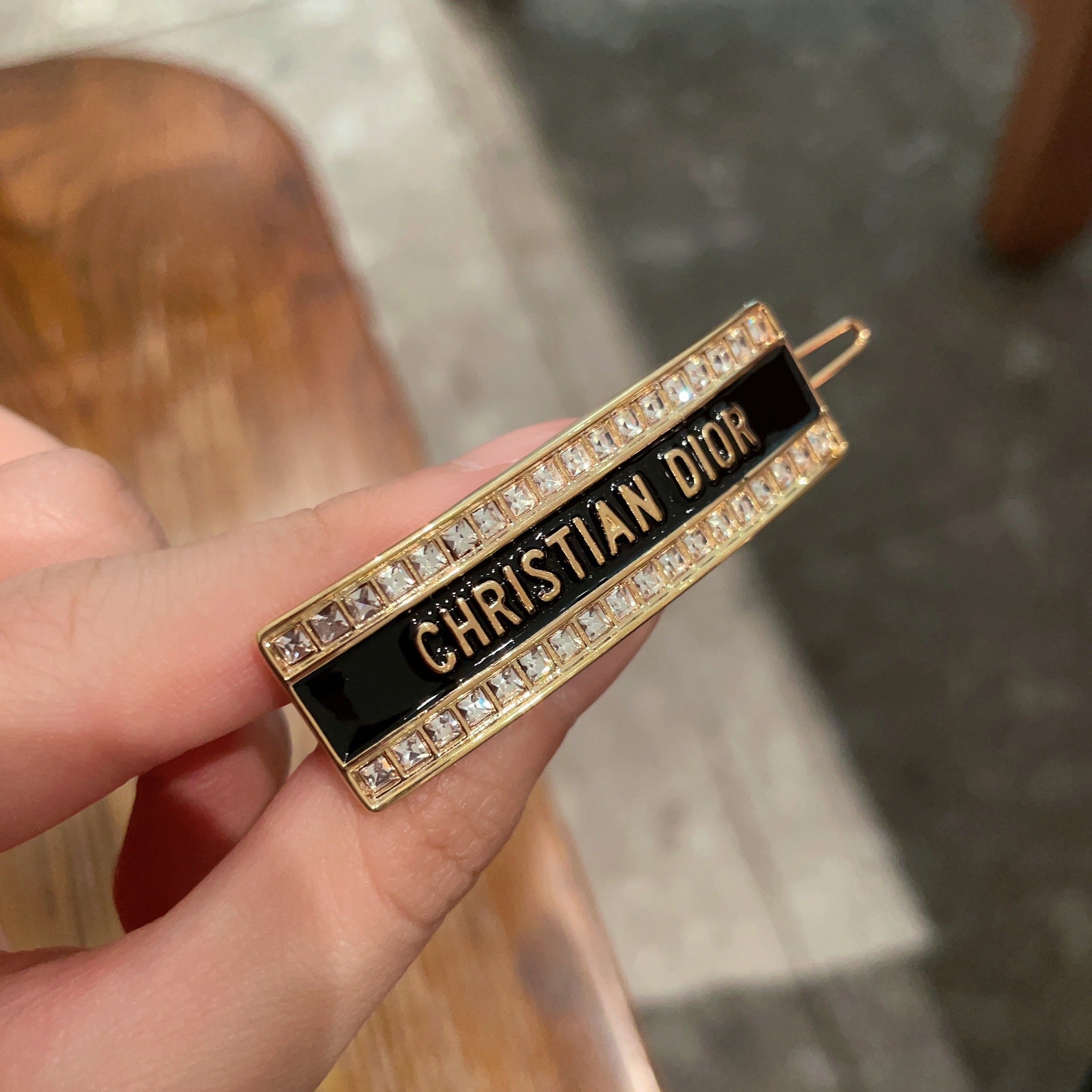  Dior 迪奥 星星 DIOR发夹 专柜新款上市 美得不要不要的 唯美 浪漫 人手必备款 火爆小红书 