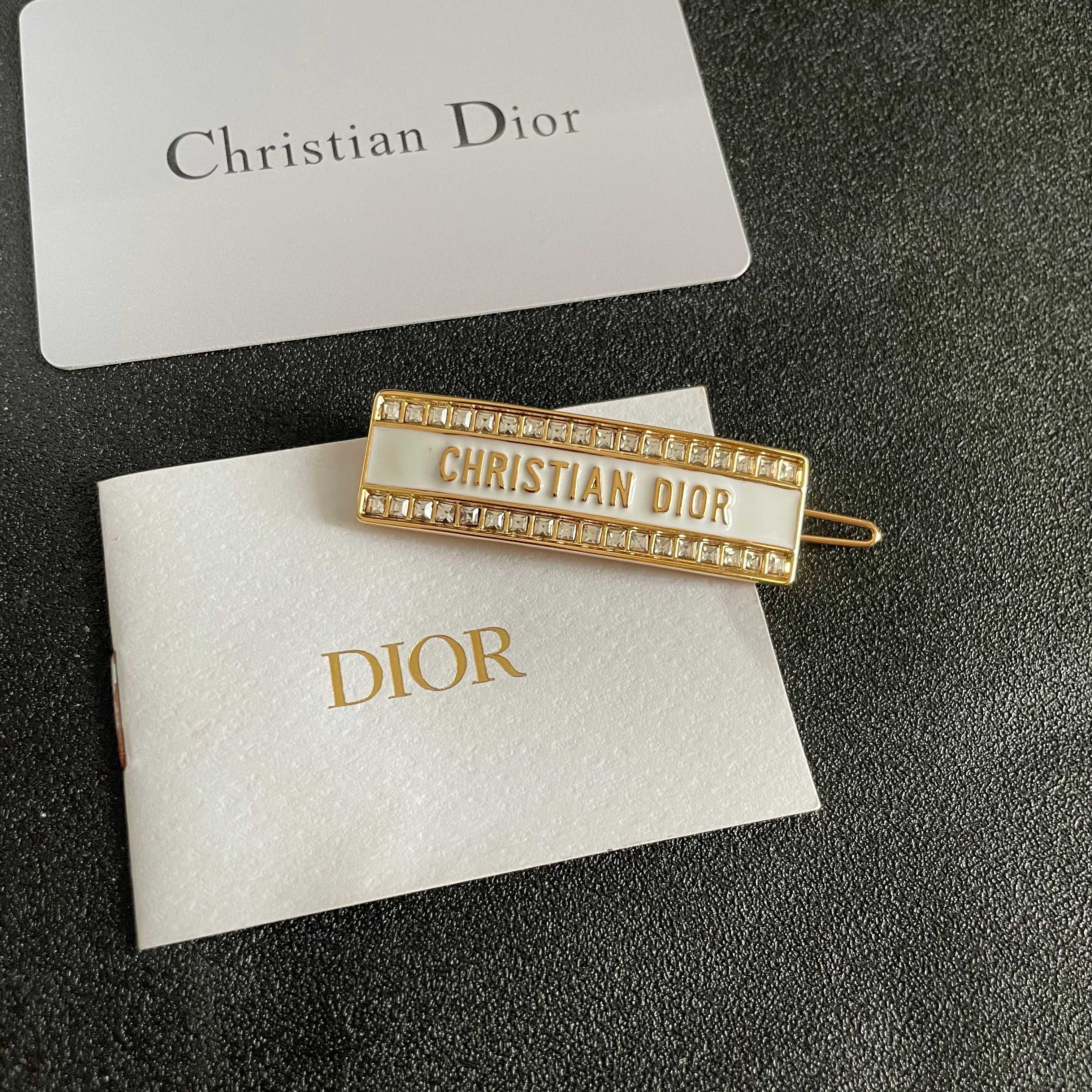 Dior’s New Money: Romantic, Man-Made Star Material in Hot Red Book - 图片 9