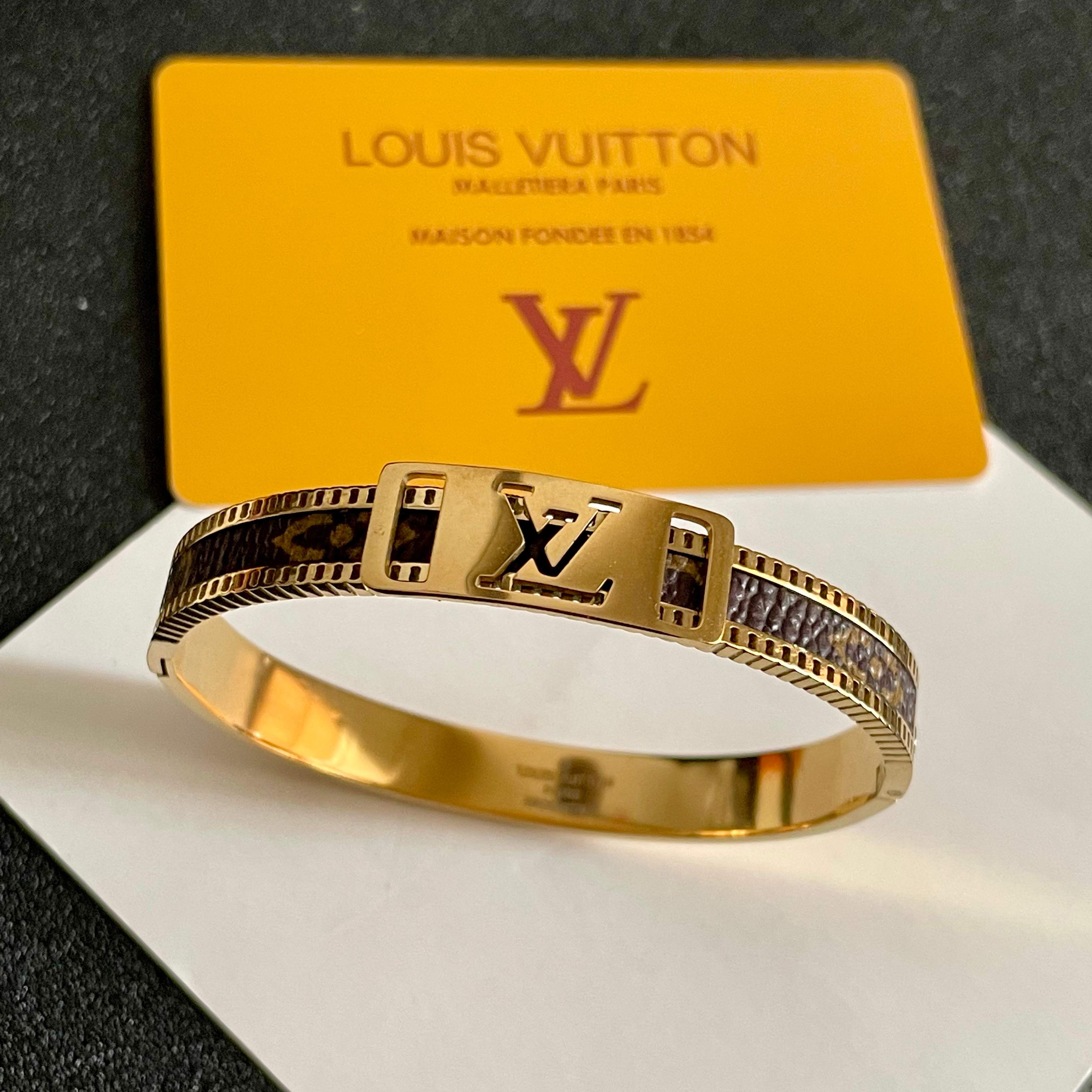 💥新品😍 原单货 LV中性款手镯🔹🔹Louis Vuitton 路易威登 🔹专柜一致材质 火爆款出货 设