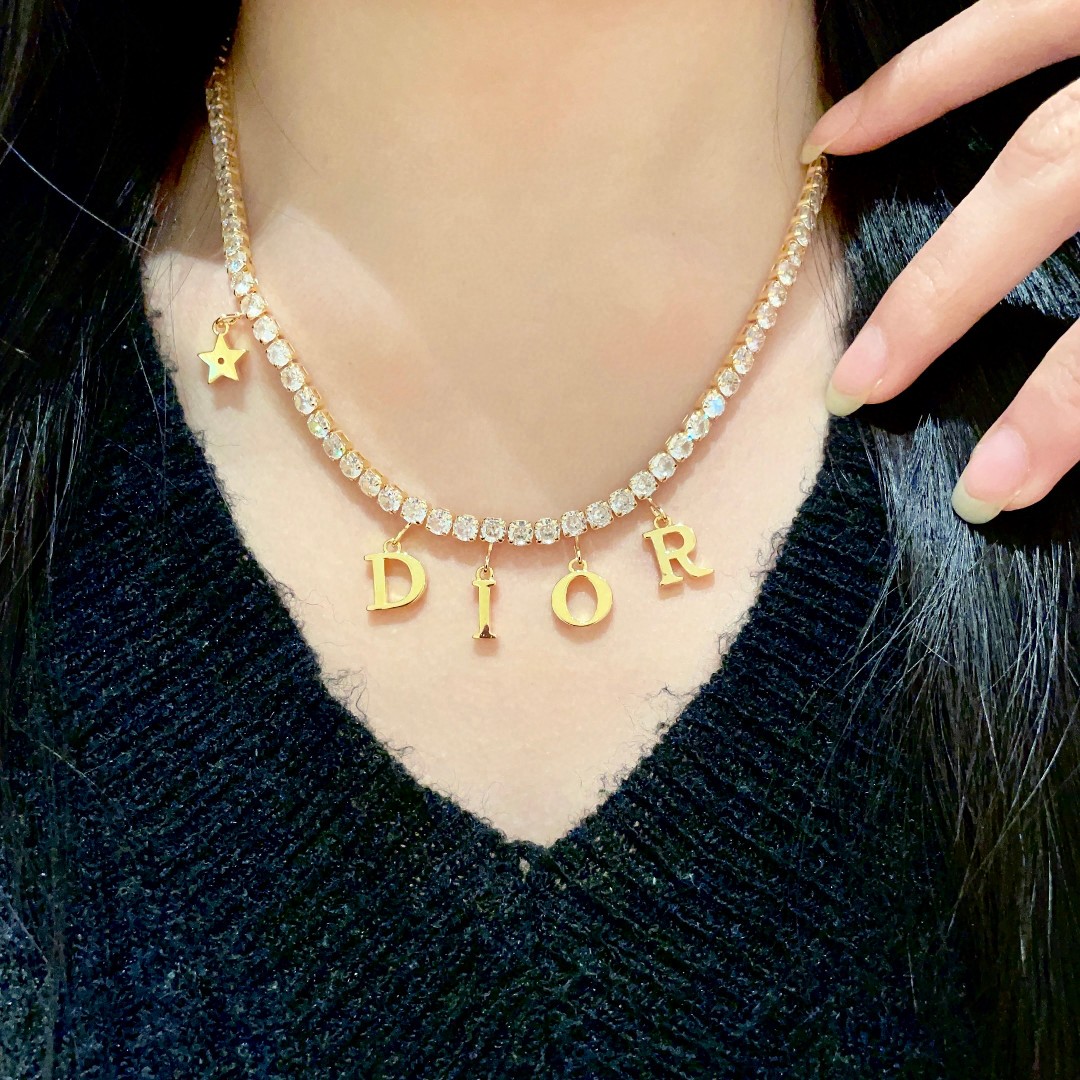 👑Dior 迪奥  中古 项链 专柜一致上新 精选原版一致 黄铜材质 甜美气质高雅.
