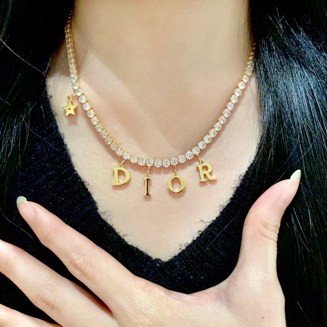 👑Dior 迪奥  中古 项链 专柜一致上新 精选原版一致 黄铜材质 甜美气质高雅.