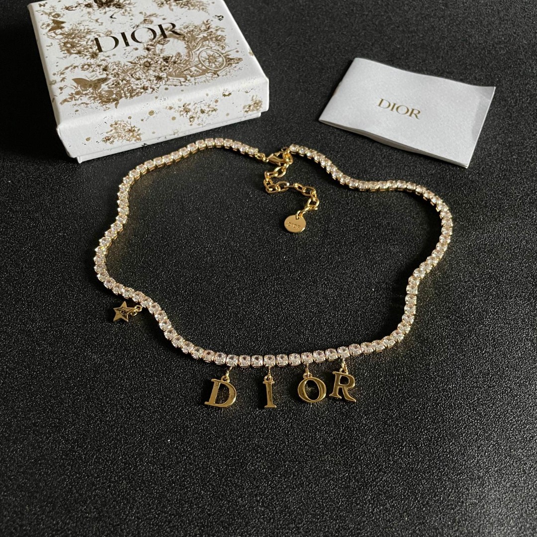👑Dior 迪奥  中古 项链 专柜一致上新 精选原版一致 黄铜材质 甜美气质高雅.