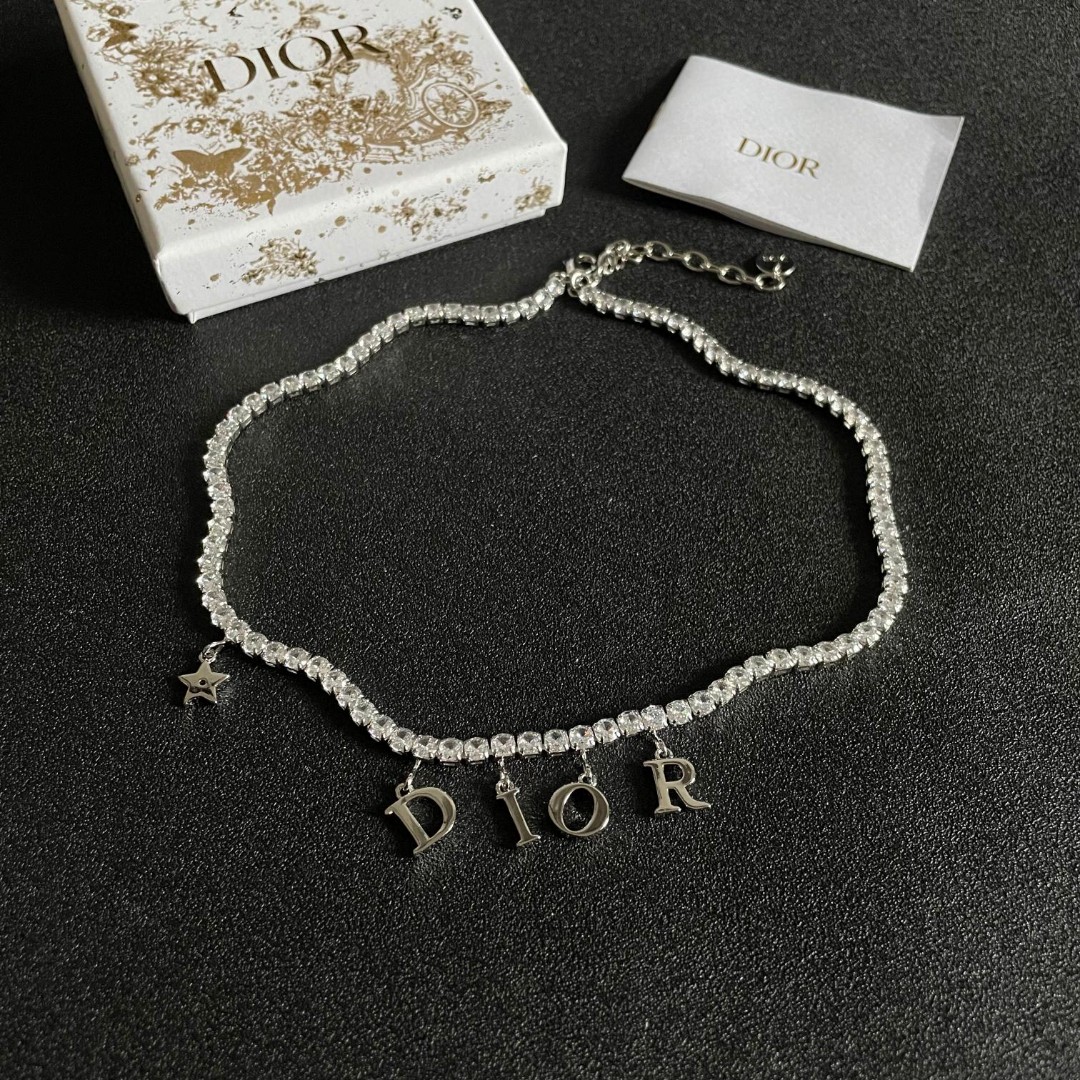 👑Dior 迪奥  中古 项链 专柜一致上新 精选原版一致 黄铜材质 甜美气质高雅.