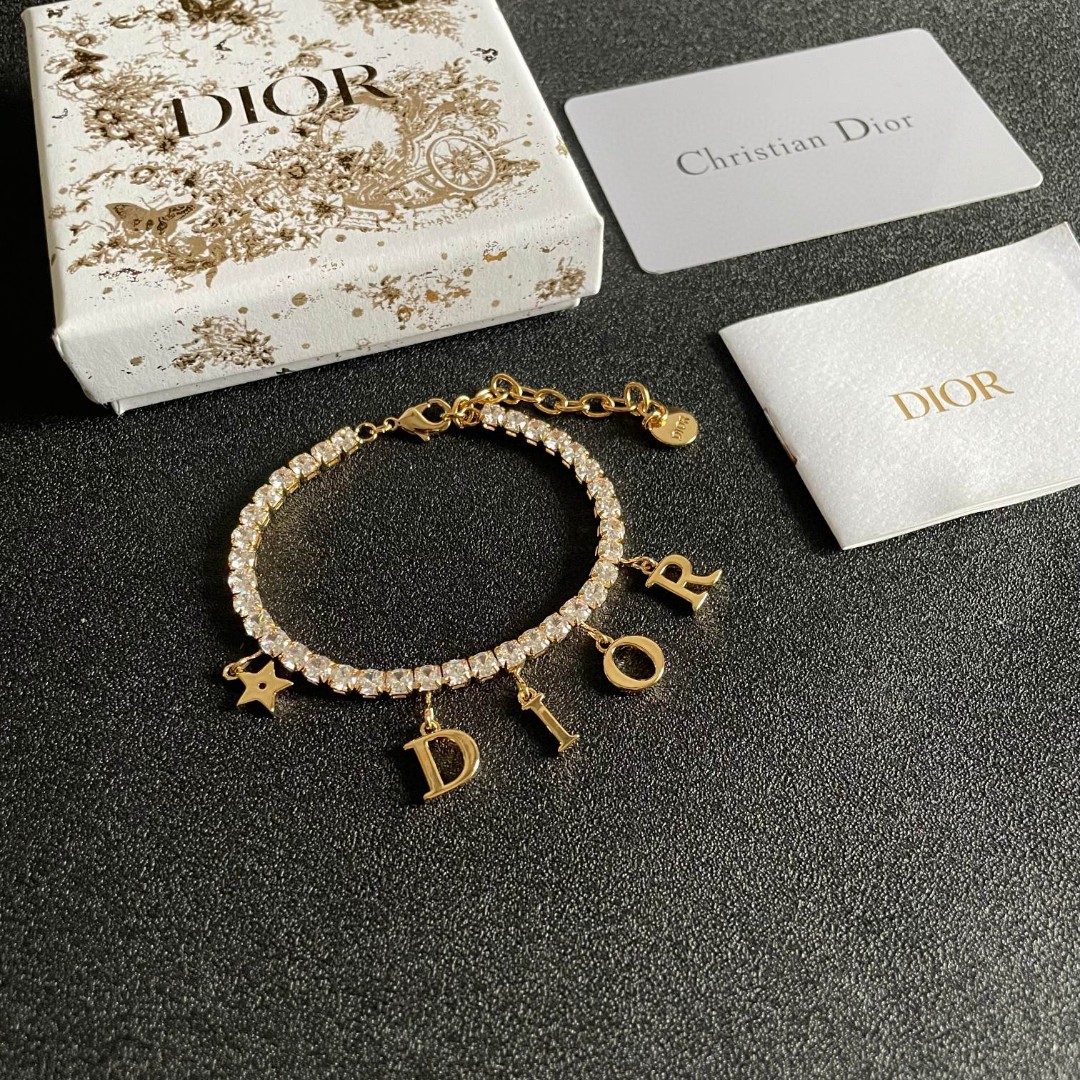 👑Dior 迪奥  中古 手链 专柜一致上新 精选原版一致 黄铜材质 甜美气质高雅.
