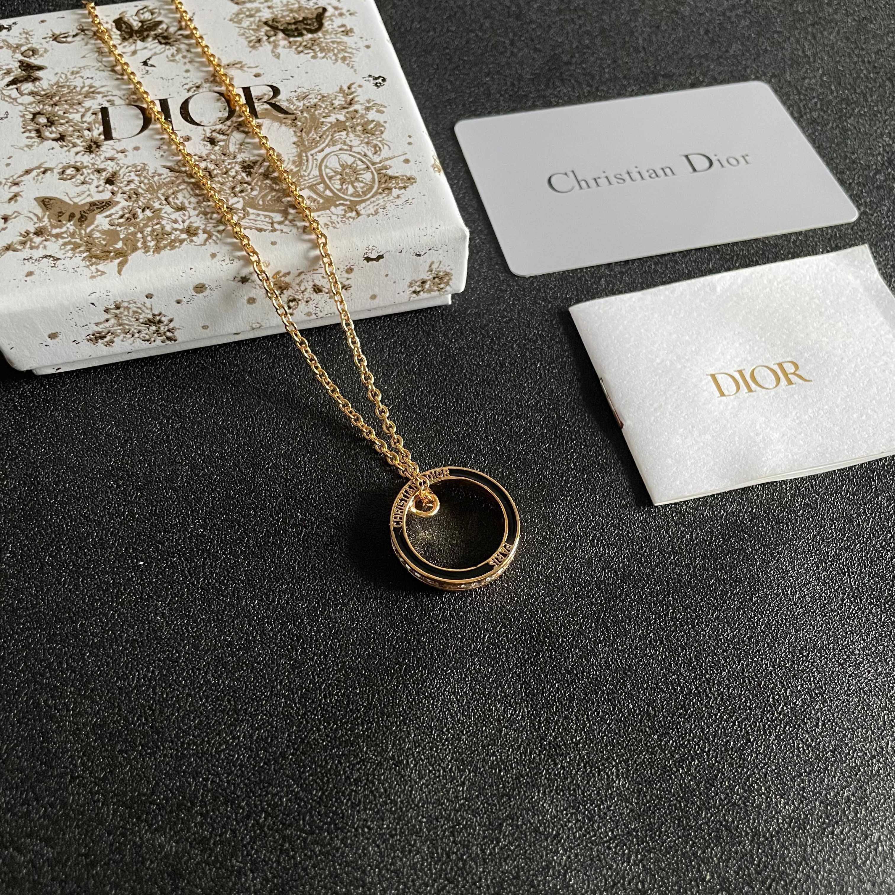 👑Dior 迪奥  中古 项链 专柜一致上新 精选原版一致 黄铜材质 甜美气质高雅.