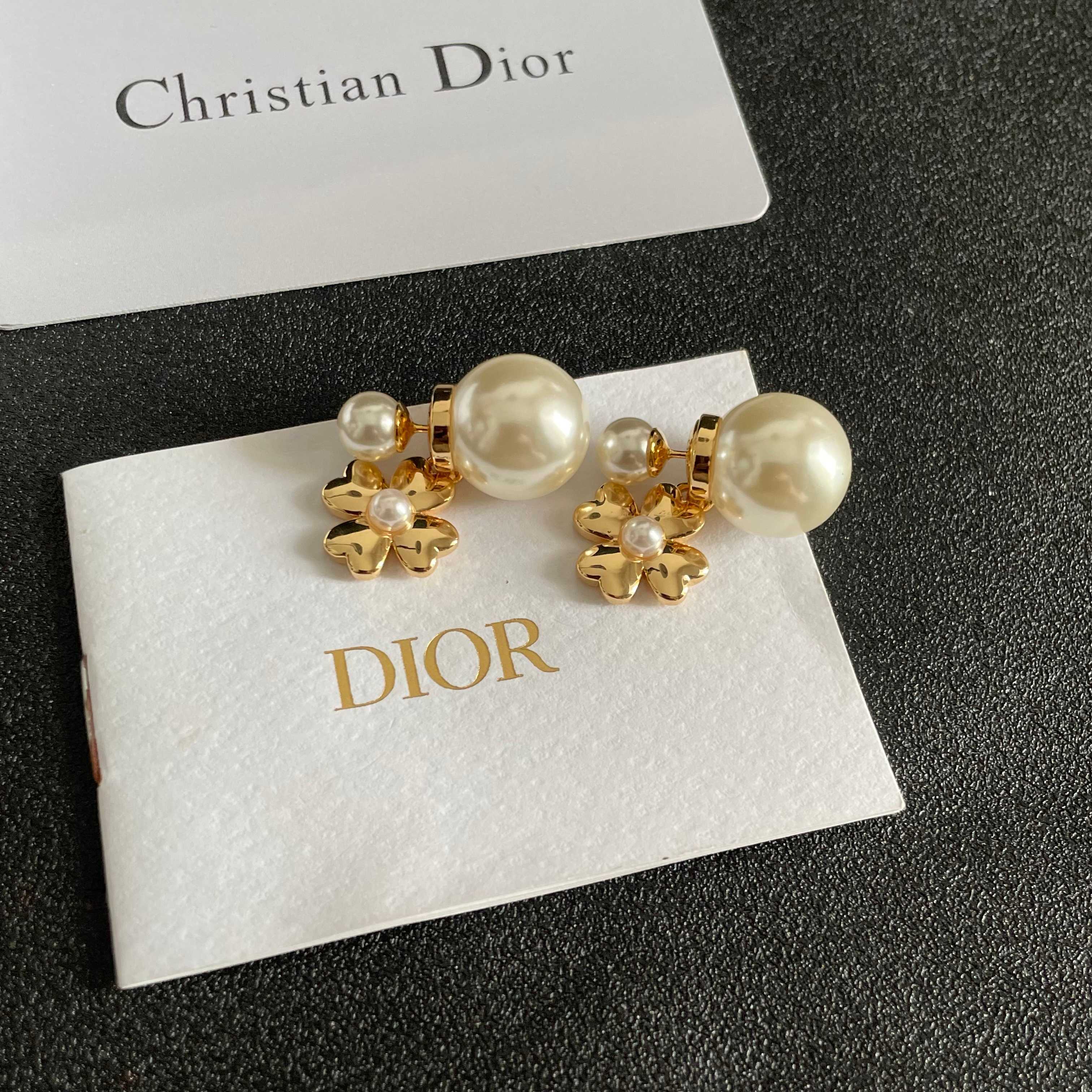 👑Dior 迪奥 中古 耳环 专柜一致上新 精选原版一致 黄铜材质 甜美气质高
