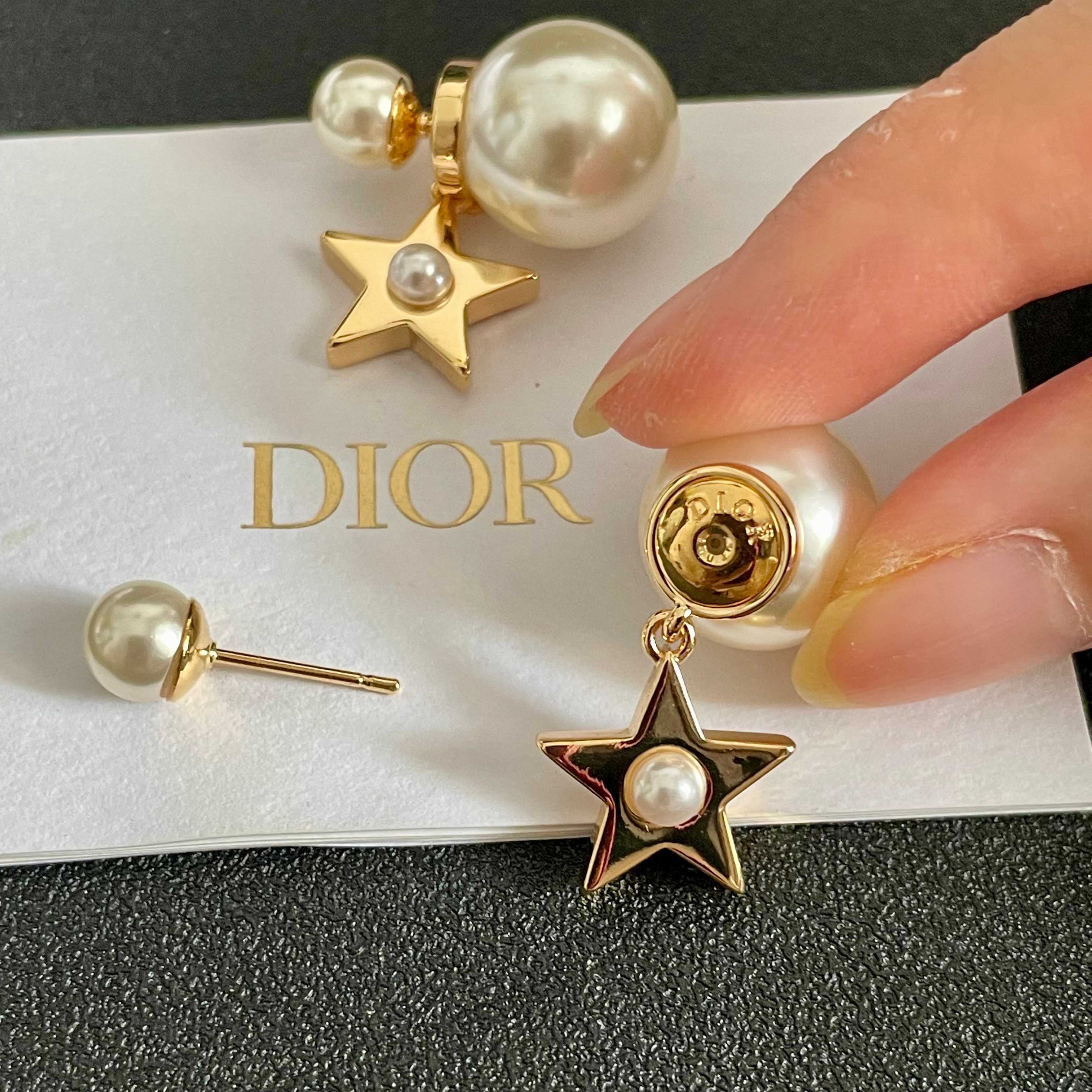 👑Dior 迪奥 中古 耳环 专柜一致上新 精选原版一致 黄铜材质 甜美气质高
