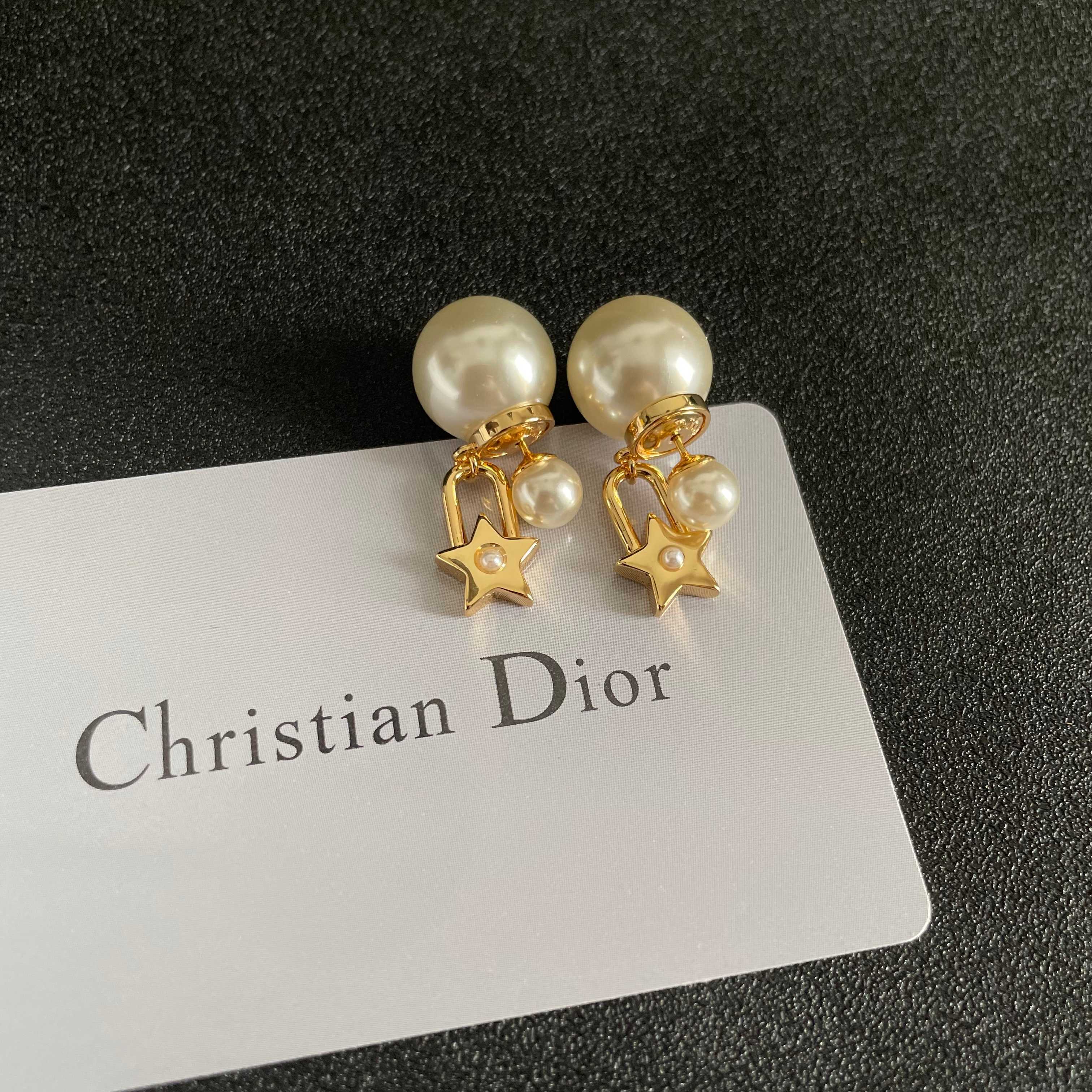 👑Dior 迪奥 中古 耳环 专柜一致上新 精选原版一致 黄铜材质 甜美气质高