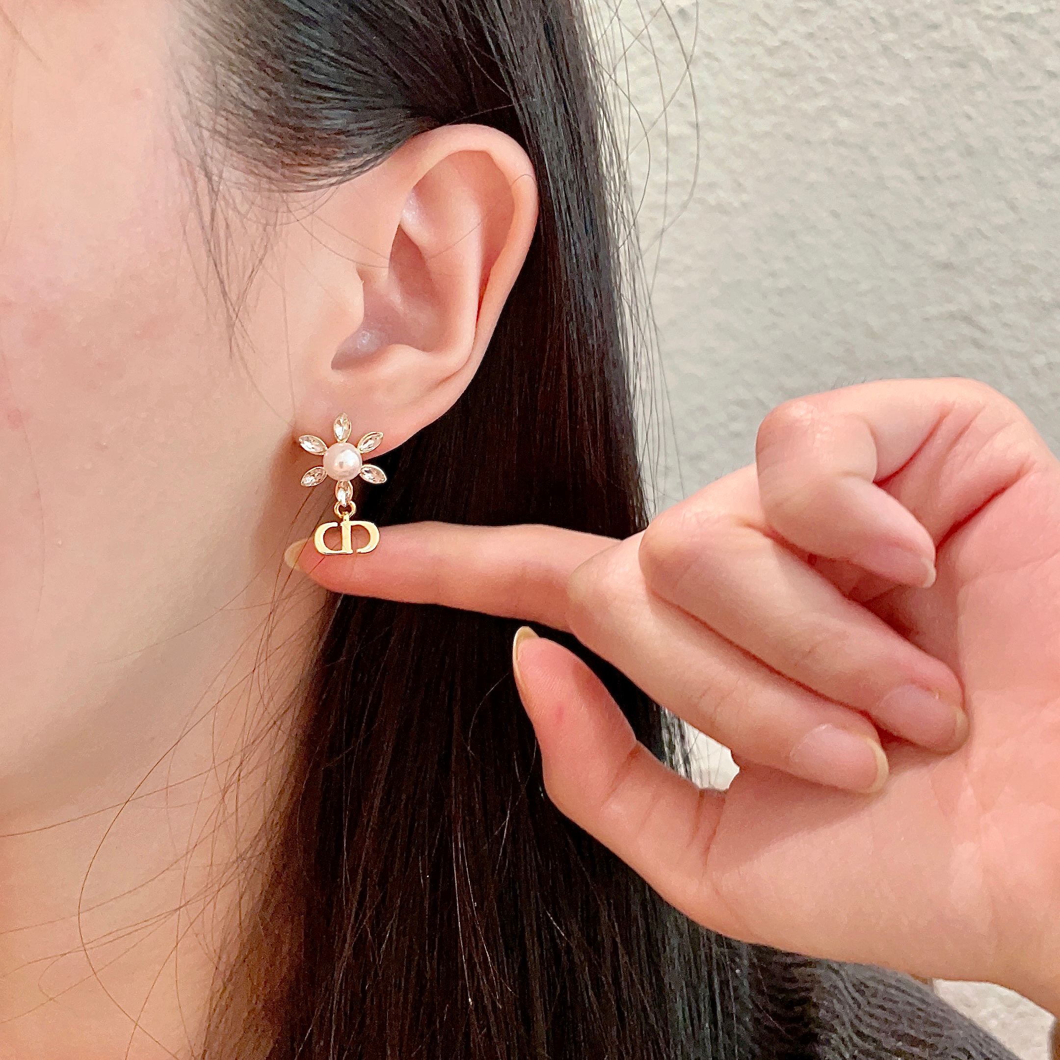 👑Dior 迪奥 中古 耳环 专柜一致上新 精选原版一致 黄铜材质 甜美气质高