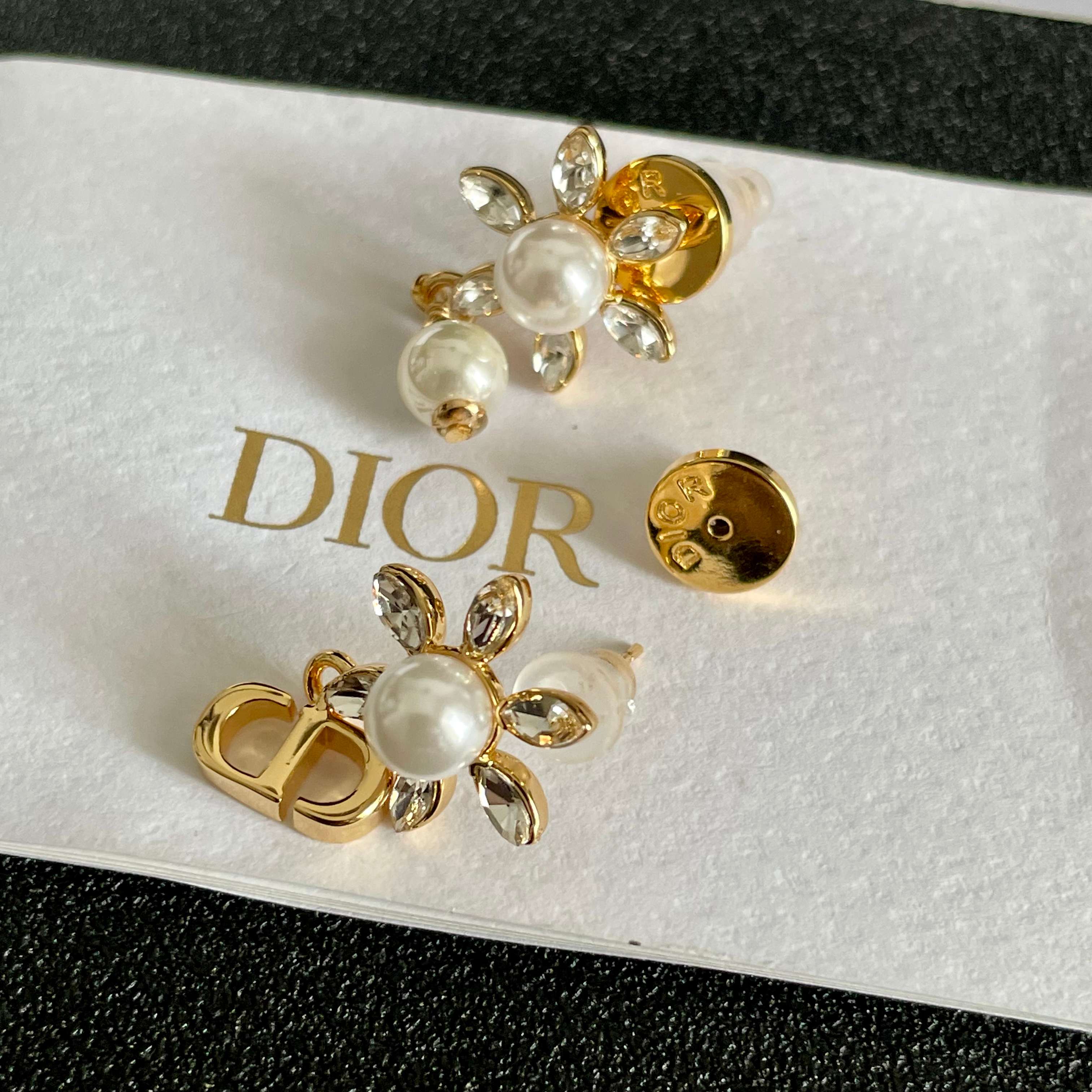 👑Dior 迪奥 中古 耳环 专柜一致上新 精选原版一致 黄铜材质 甜美气质高