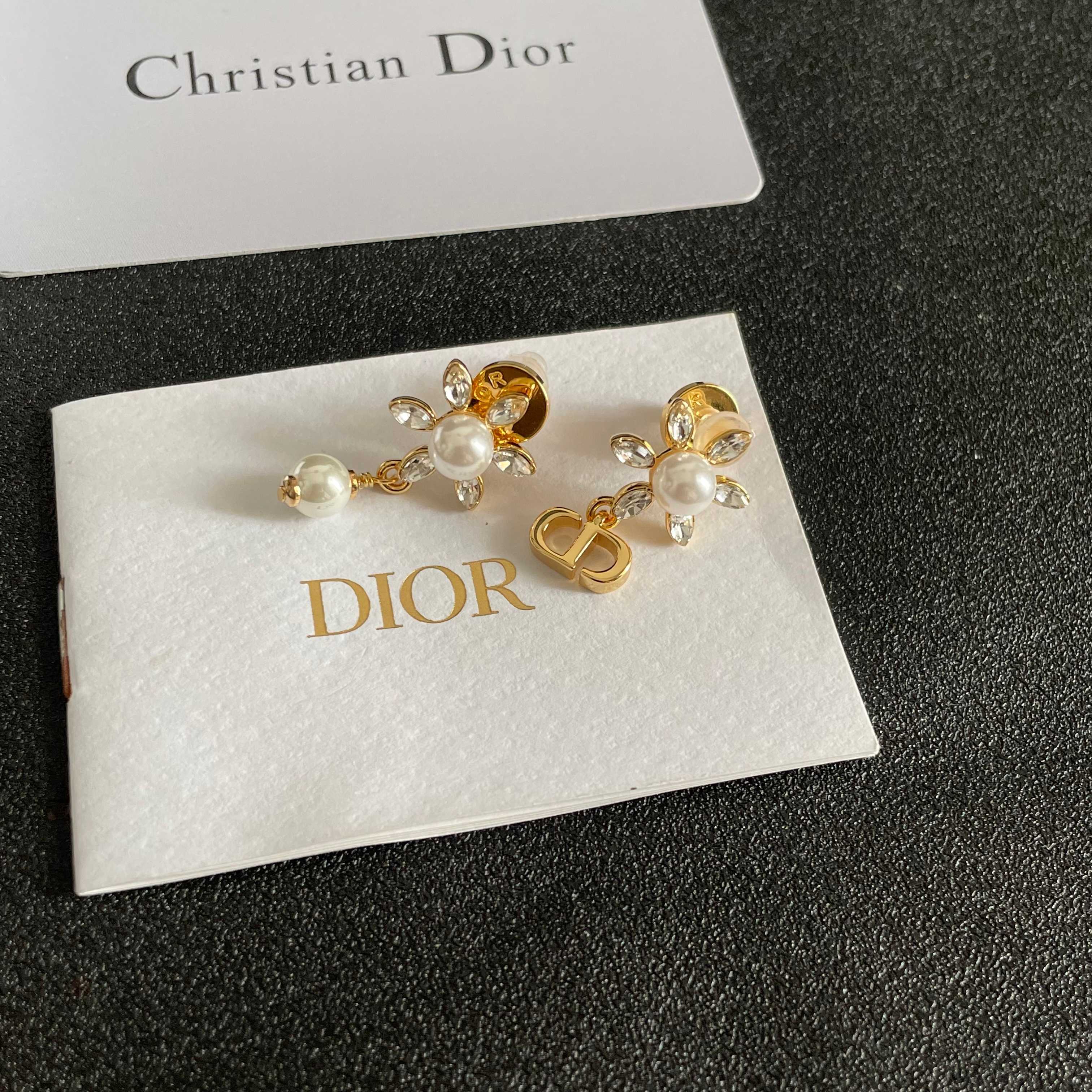 👑Dior 迪奥 中古 耳环 专柜一致上新 精选原版一致 黄铜材质 甜美气质高