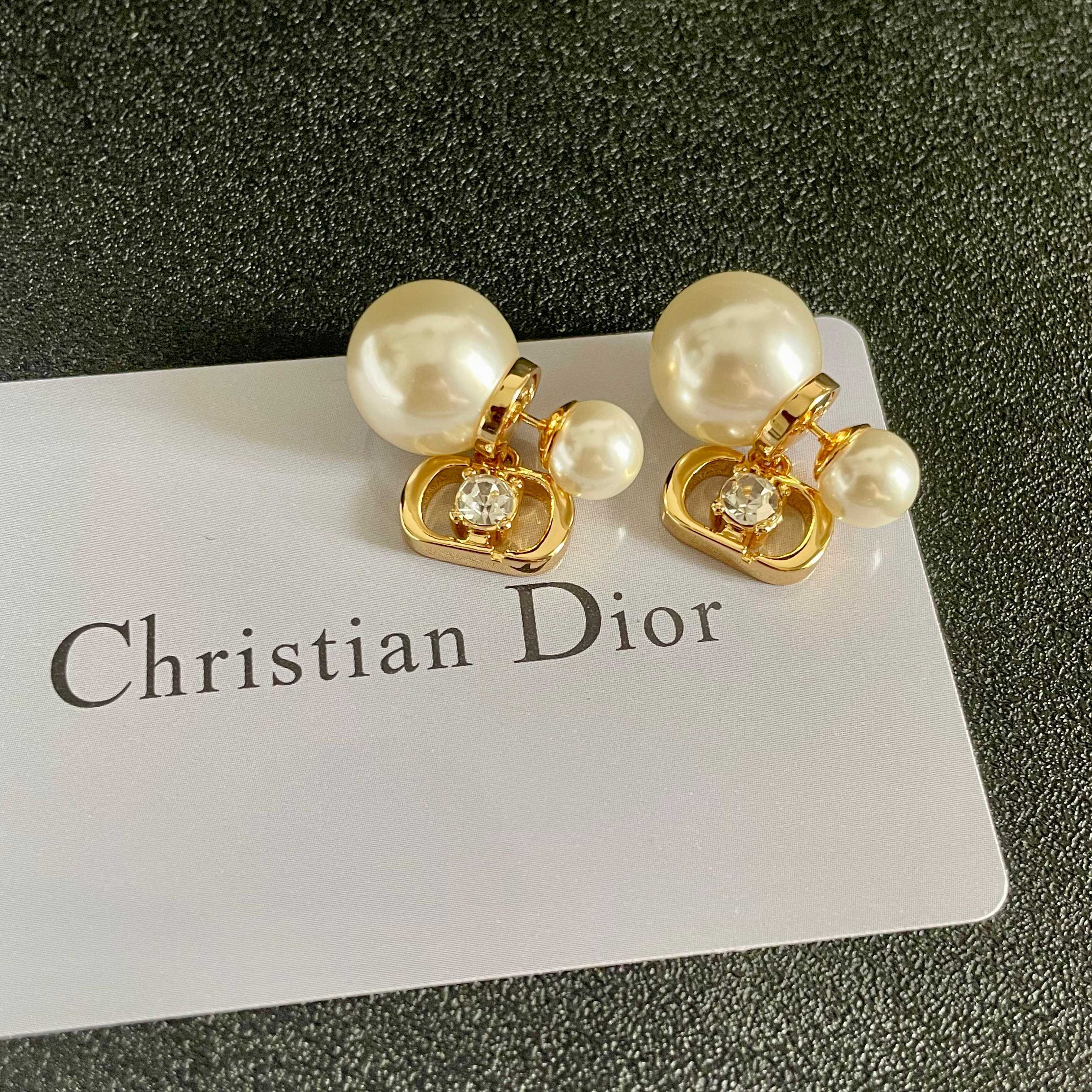 👑Dior 迪奥 中古 耳环 专柜一致上新 精选原版一致 黄铜材质 甜美气质高