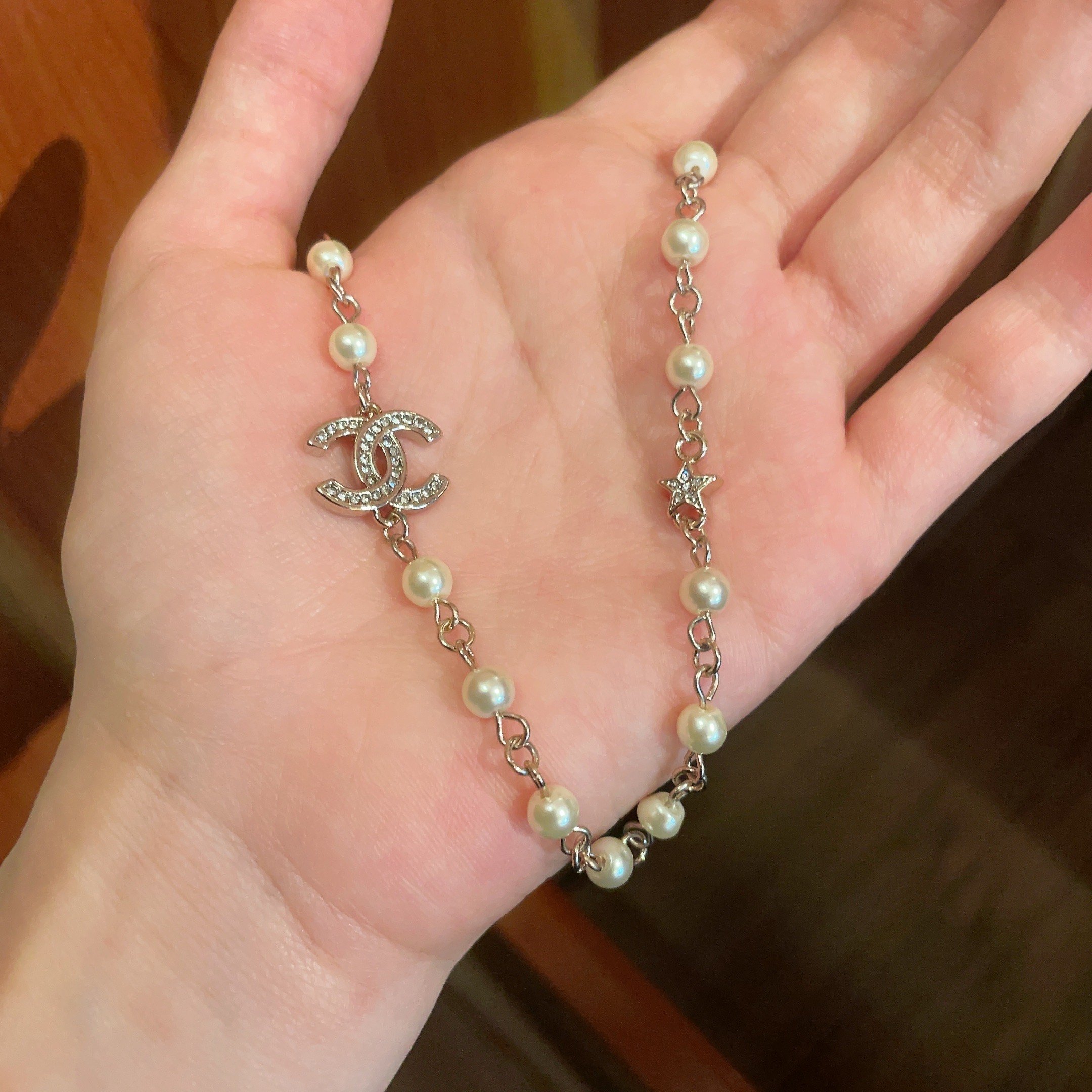  Chanel香奈儿 中古 项链👀小香家的款式真心无需多介绍😘🎶每一款都超好看，精致大方，非常显气质