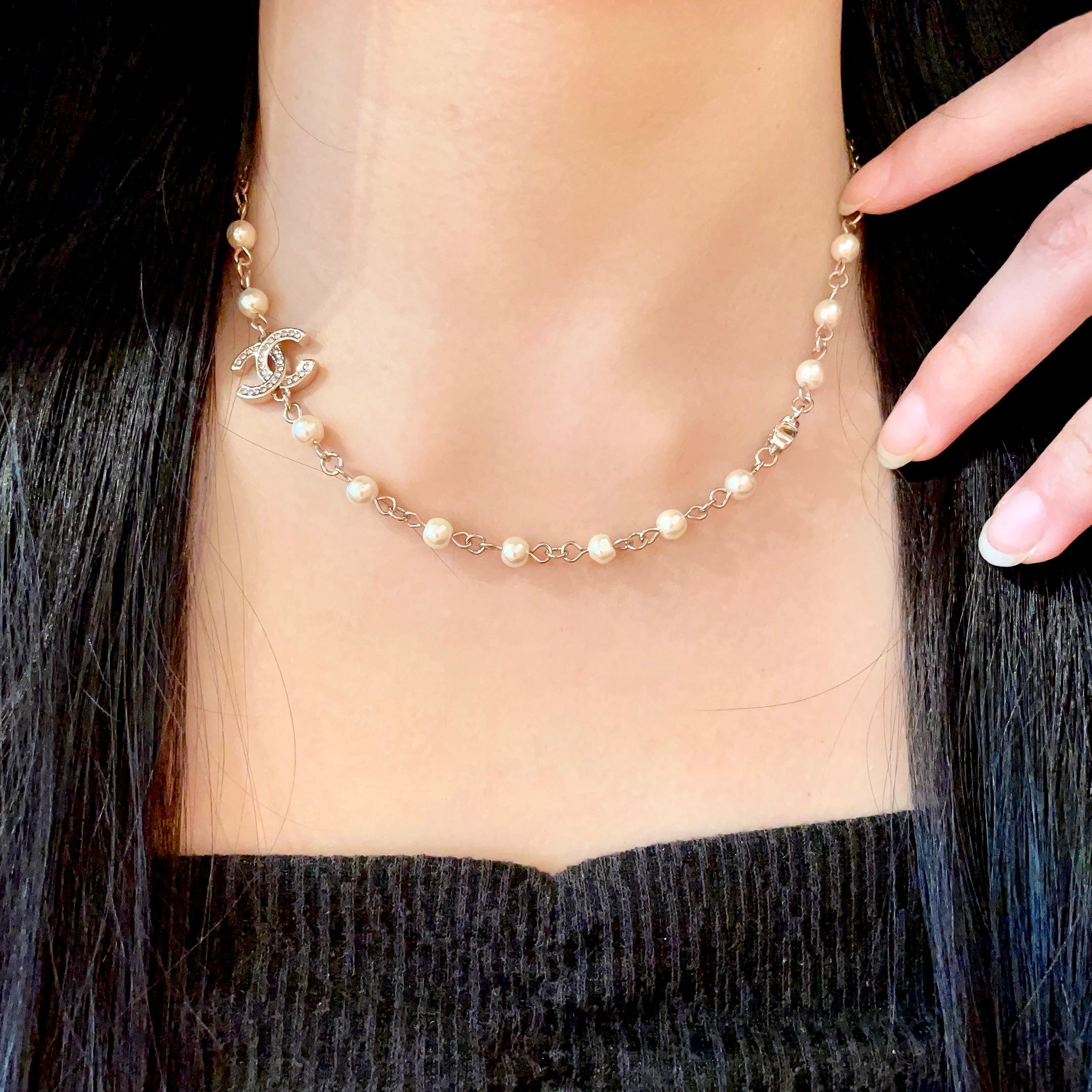  Chanel香奈儿 中古 项链👀小香家的款式真心无需多介绍😘🎶每一款都超好看，精致大方，非常显气质