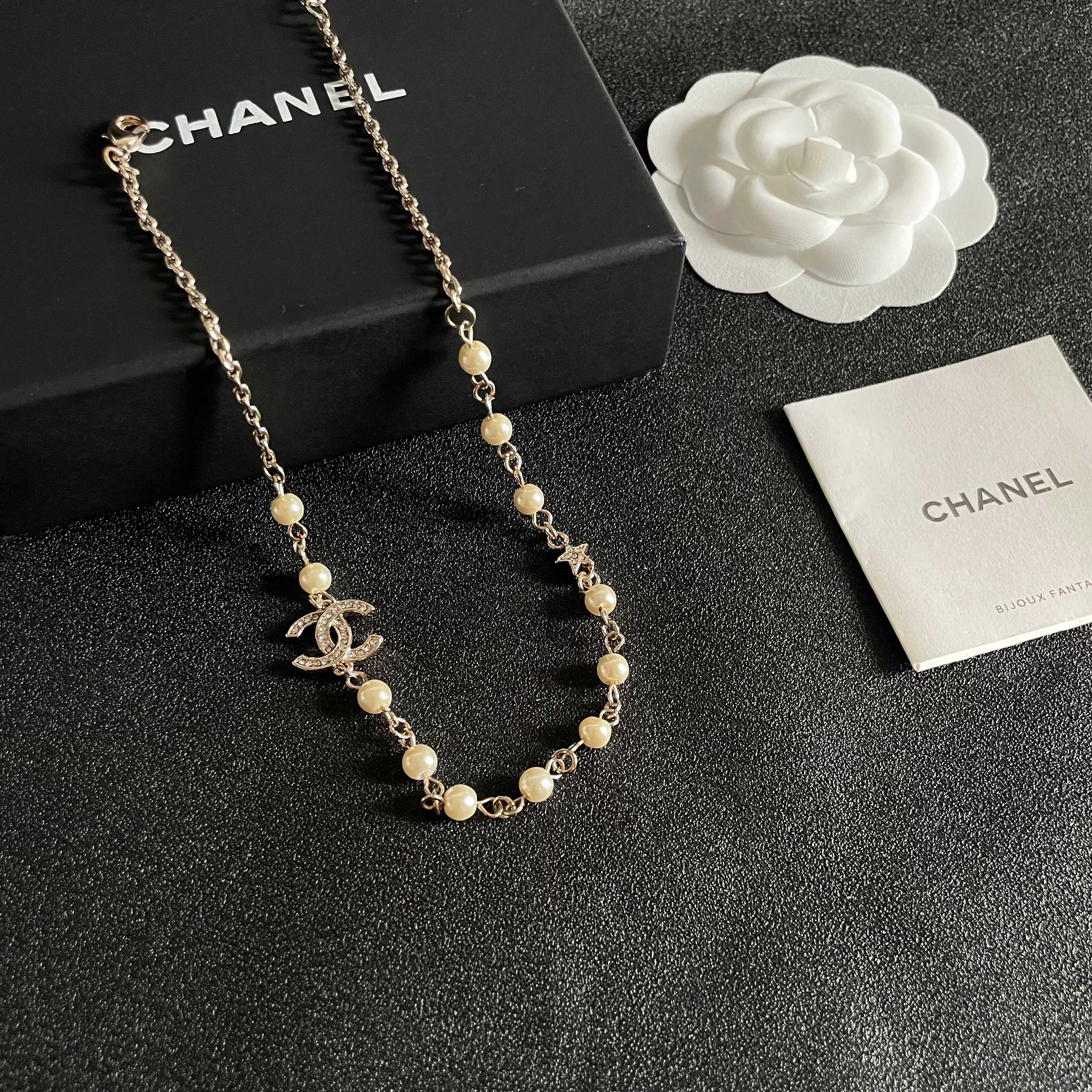  Chanel香奈儿 中古 项链👀小香家的款式真心无需多介绍😘🎶每一款都超好看，精致大方，非常显气质