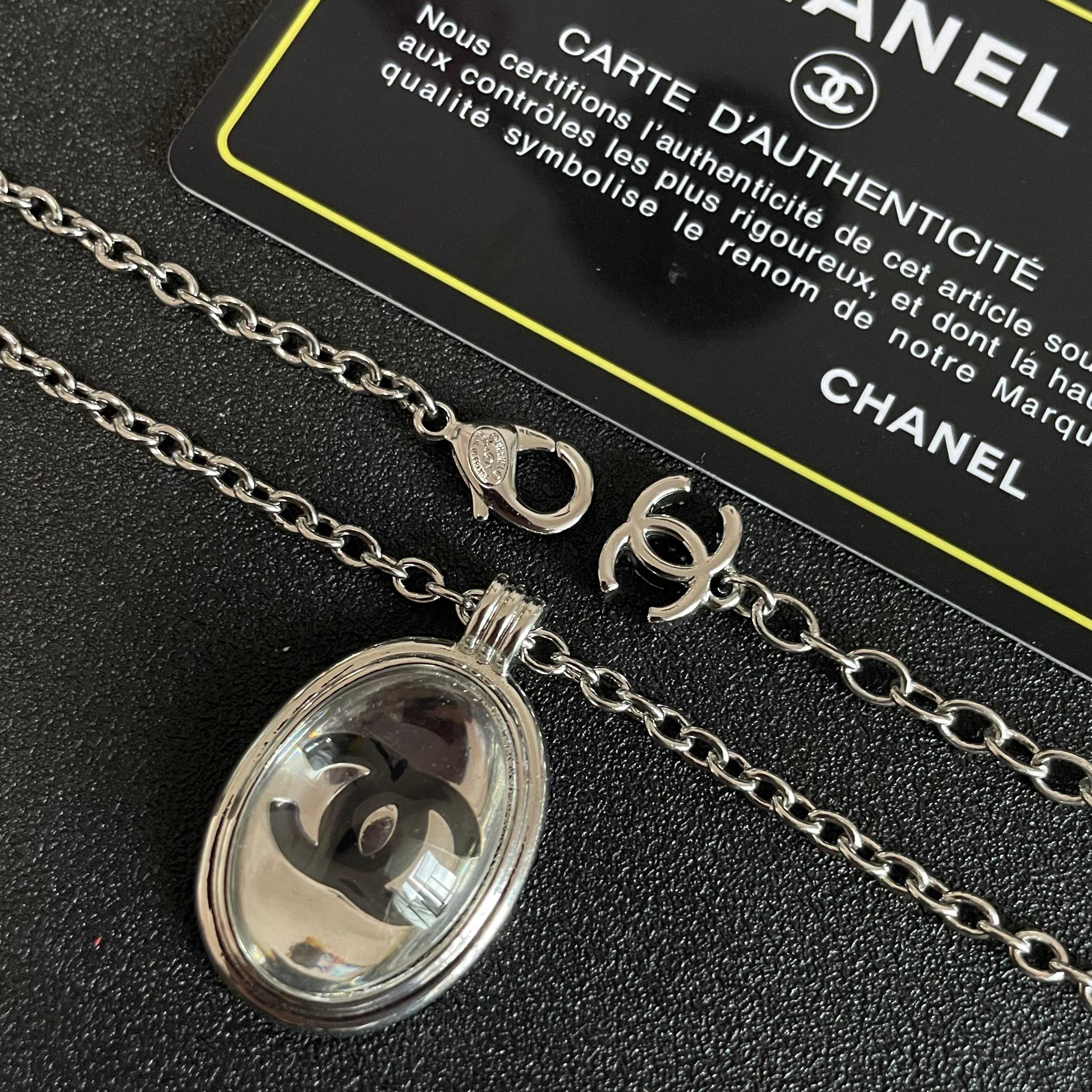  Chanel香奈儿 中古 项链👀小香家的款式真心无需多介绍😘🎶每一款都超好看，精致大方，非常显气质