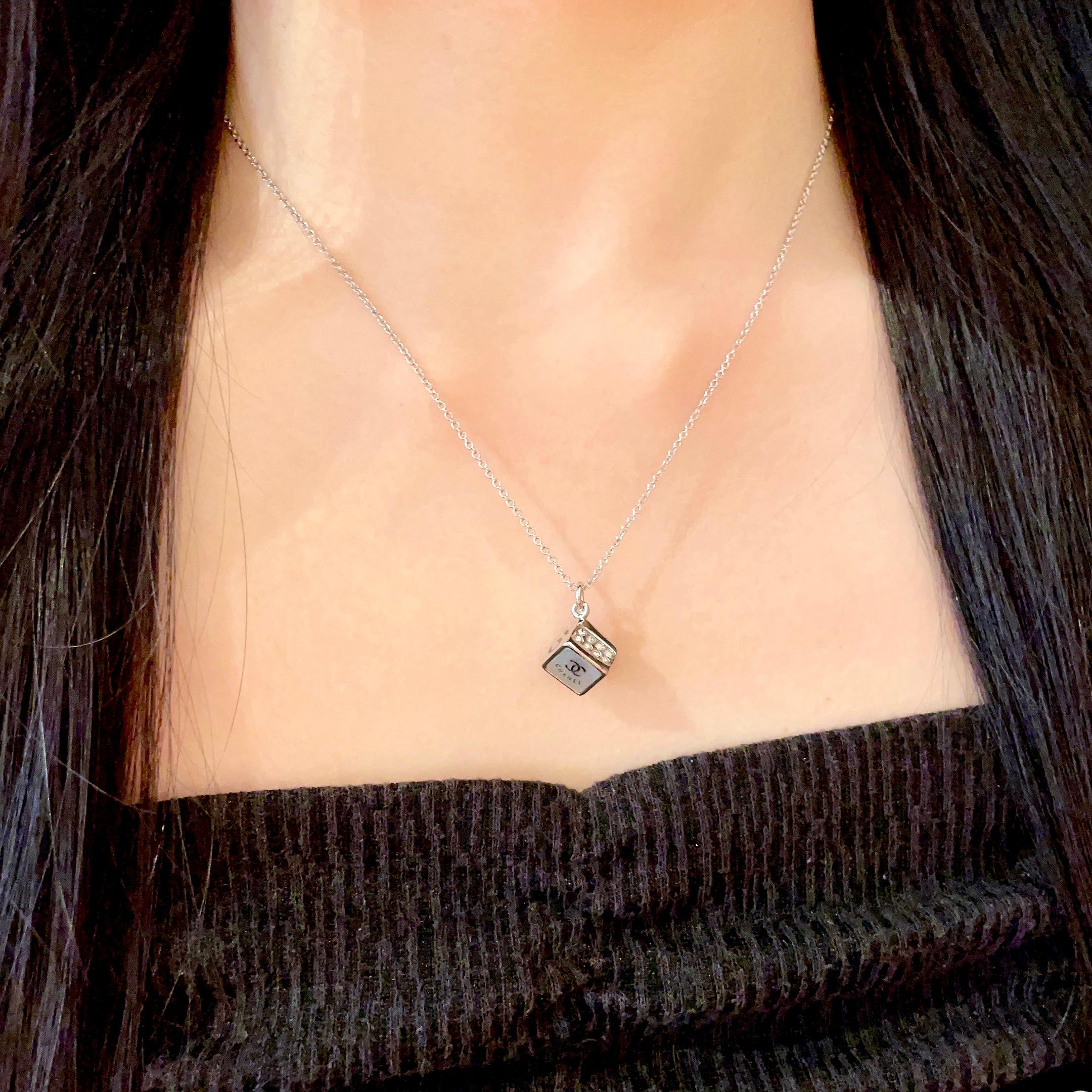  Chanel香奈儿 中古 项链👀小香家的款式真心无需多介绍😘🎶每一款都超好看，精致大方，非常显气质