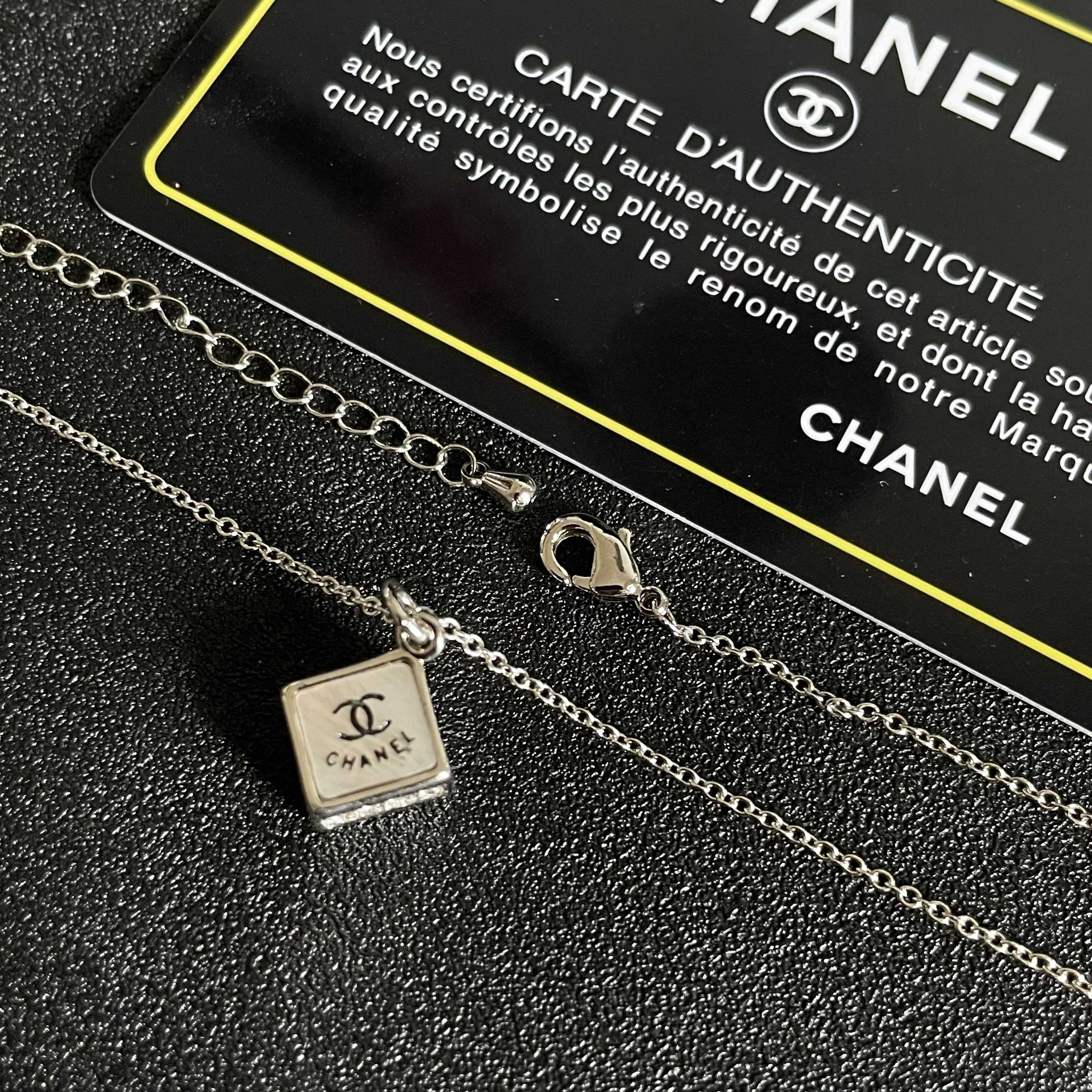  Chanel香奈儿 中古 项链👀小香家的款式真心无需多介绍😘🎶每一款都超好看，精致大方，非常显气质