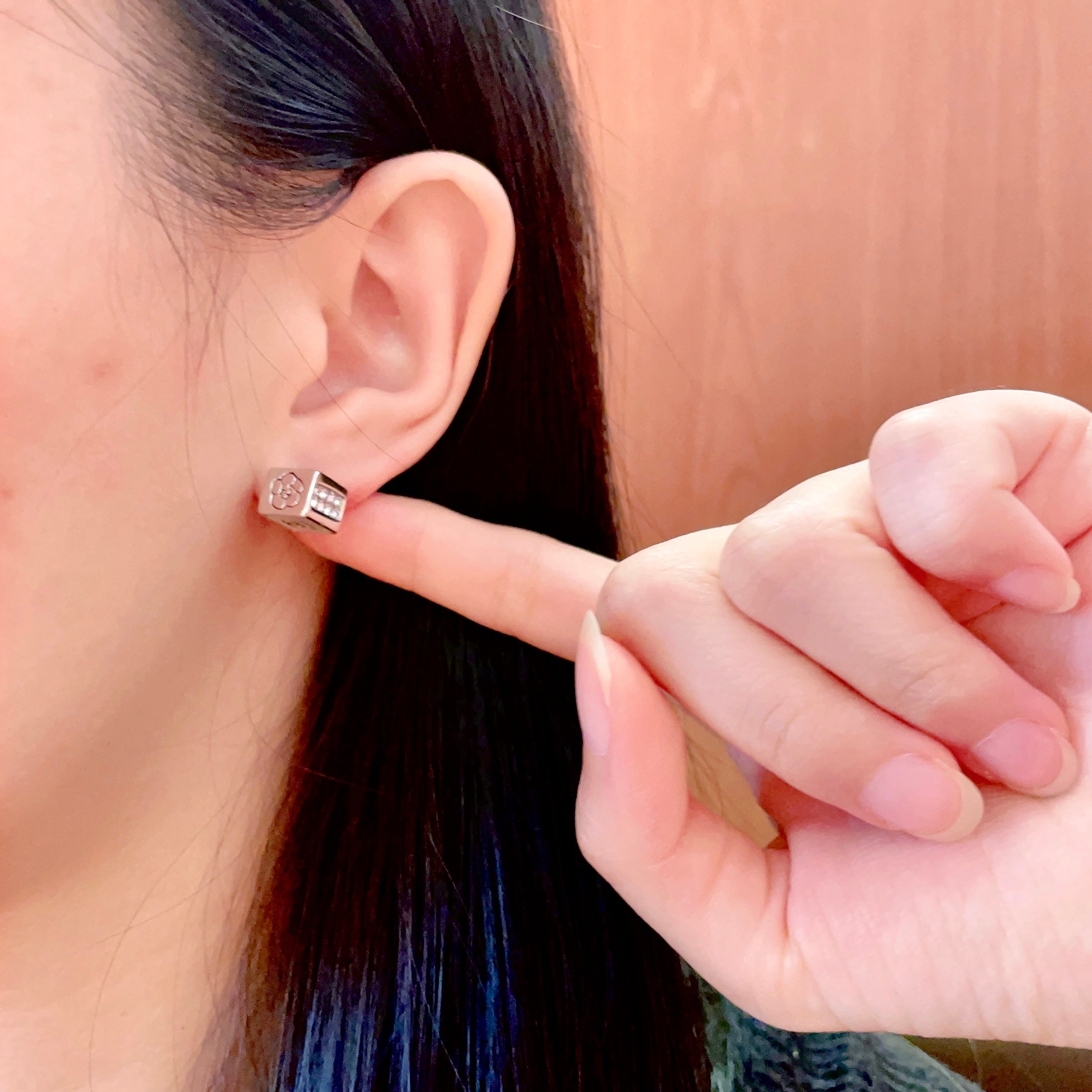  Chanel香奈儿 中古 耳钉👀小香家的款式真心无需多介绍😘🎶每一款都超好看，精致大方，非常显气质.