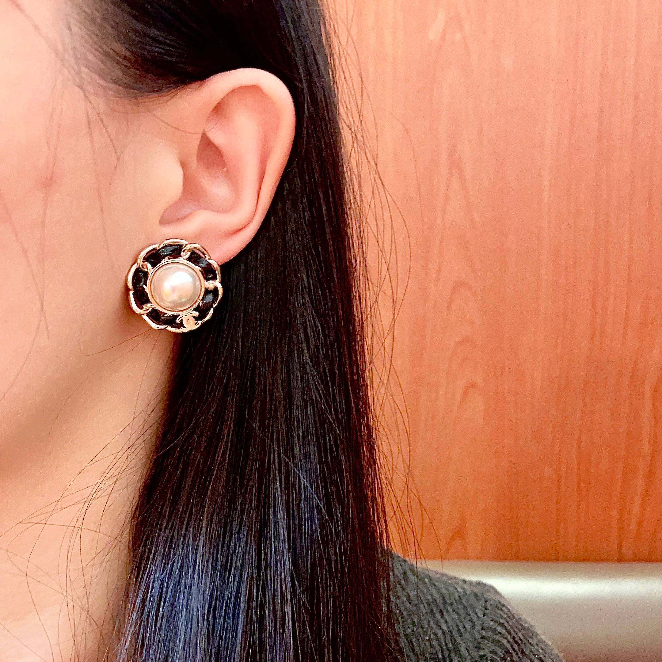  Chanel香奈儿 中古 耳钉👀小香家的款式真心无需多介绍😘🎶每一款都超好看，精致大方，非常显气质.