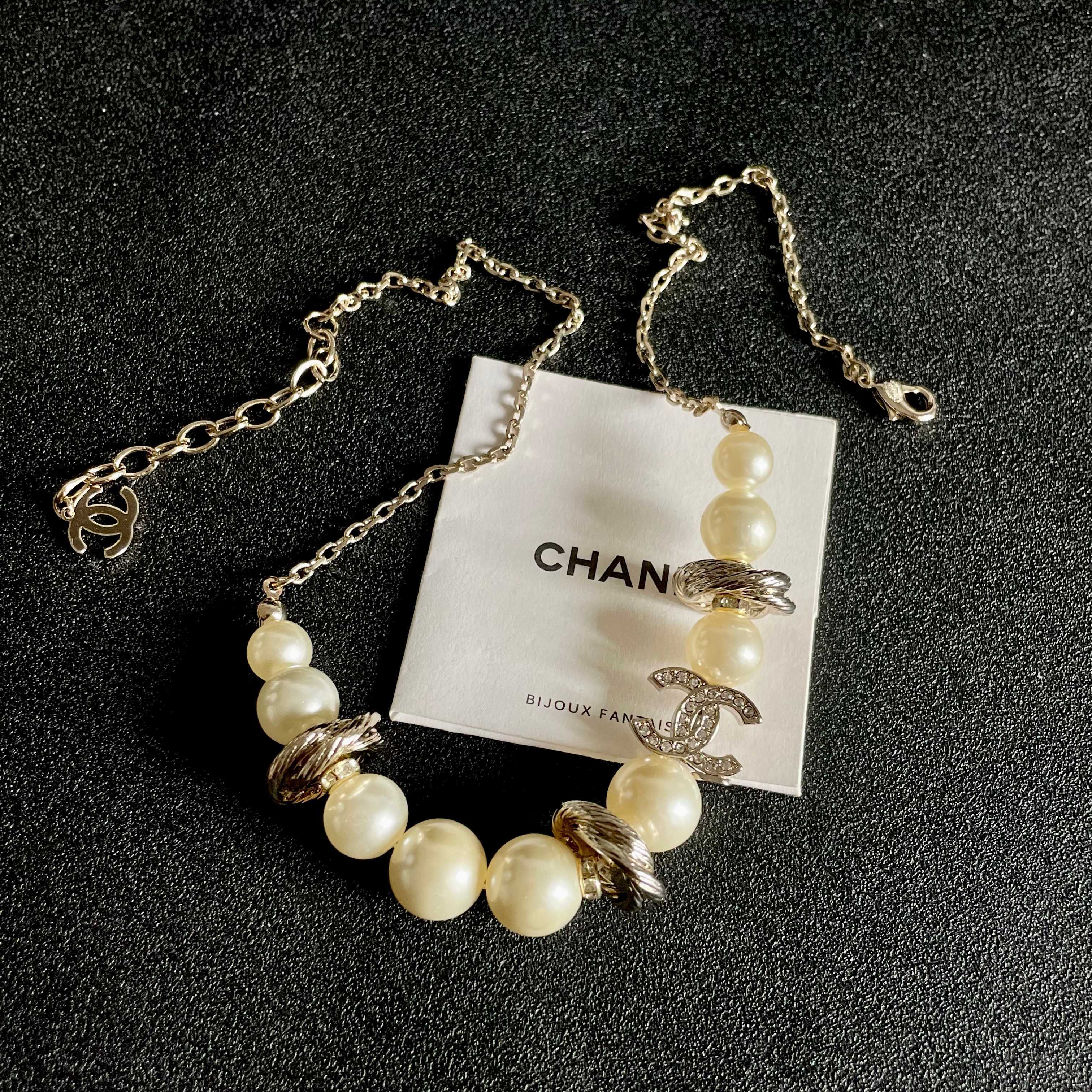  Chanel香奈儿 中古 项链👀小香家的款式真心无需多介绍😘🎶每一款都超好看，精致大方，非常显气质.