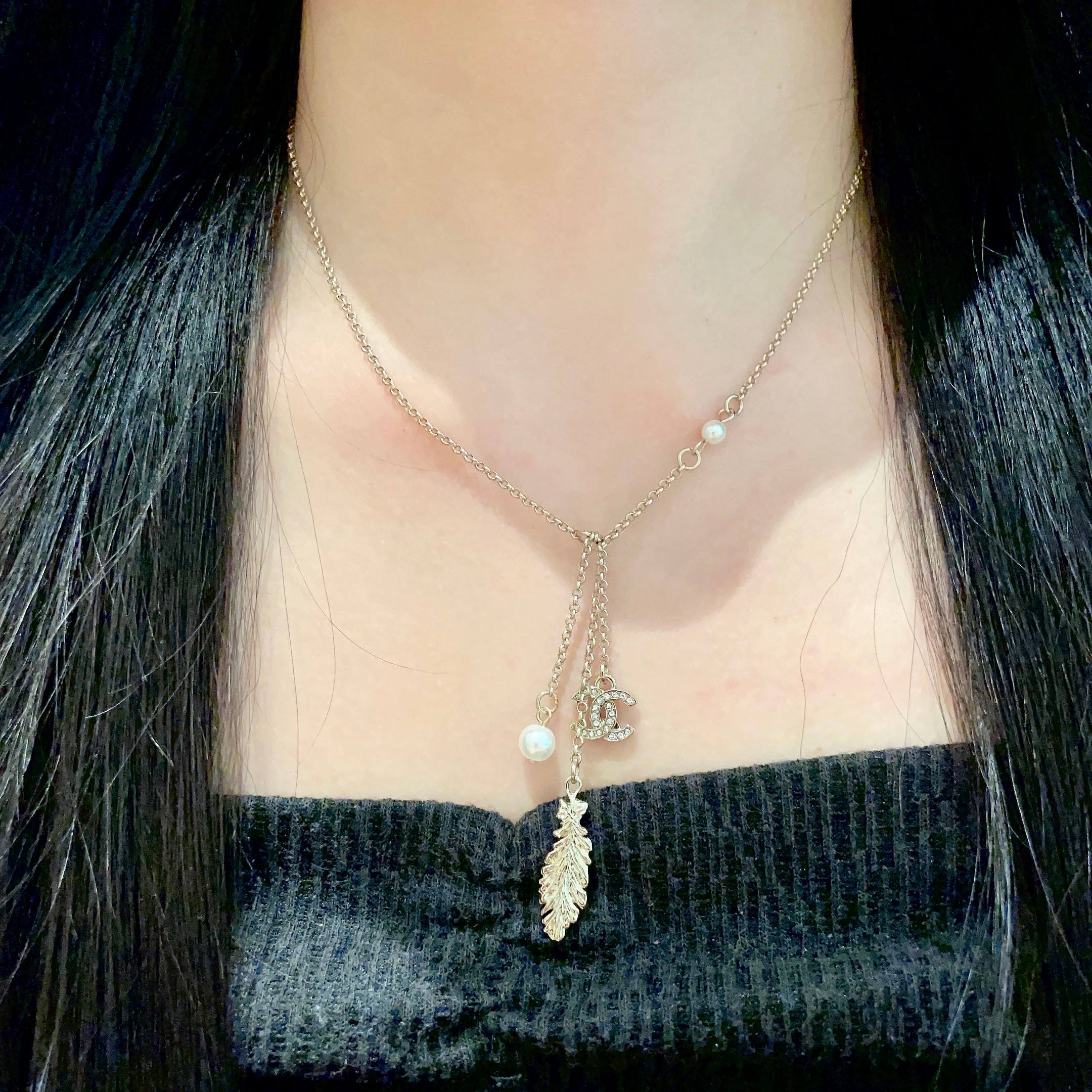  Chanel香奈儿 中古 项链👀小香家的款式真心无需多介绍😘🎶每一款都超好看，精致大方，非常显气质.