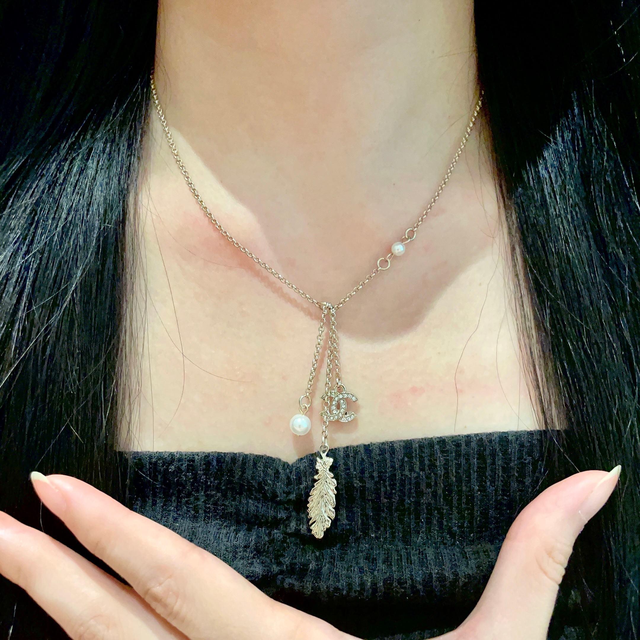  Chanel香奈儿 中古 项链👀小香家的款式真心无需多介绍😘🎶每一款都超好看，精致大方，非常显气质.