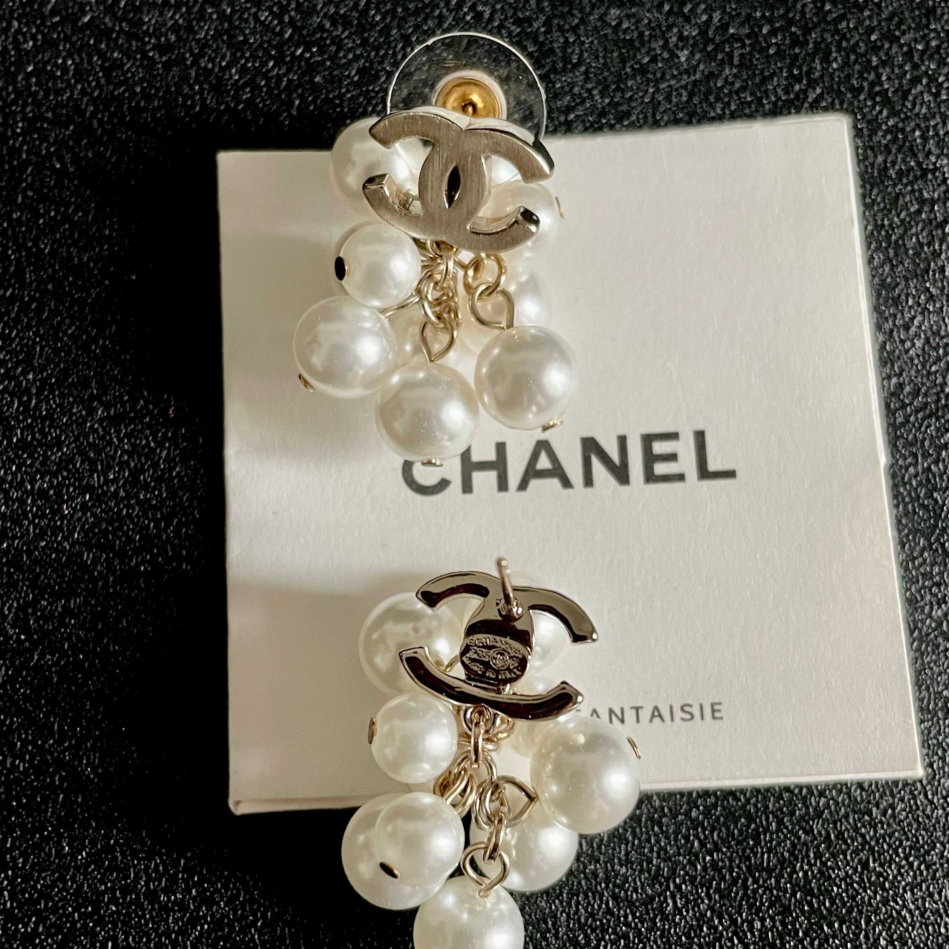  Chanel香奈儿 中古 双C耳钉👀原版复刻logo 小香家的款式真心无需多介绍😘🎶每一款都超好看，精