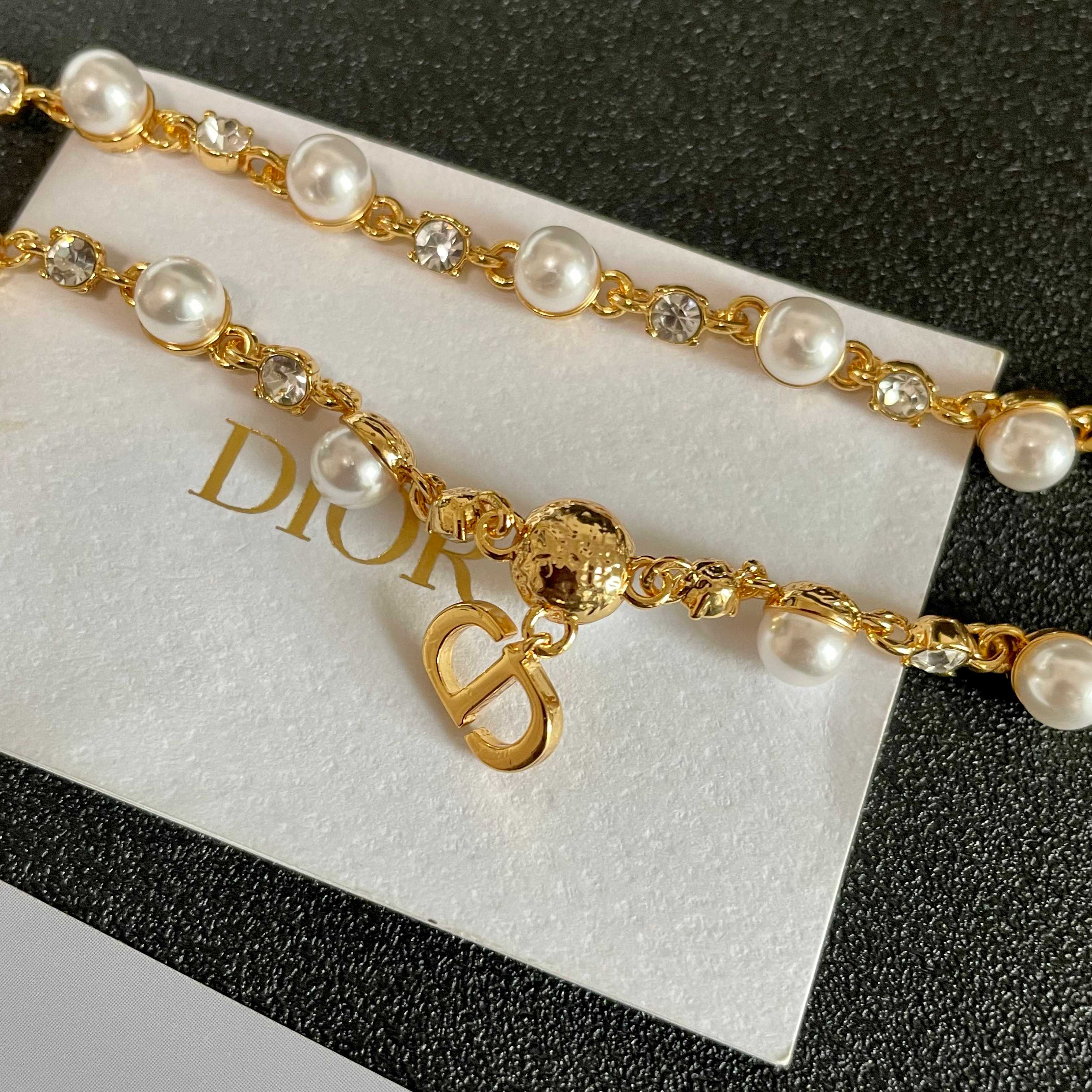 👑Dior 迪奥  中古 项链 专柜一致上新 精选原版一致 黄铜材质 甜美气质高雅.