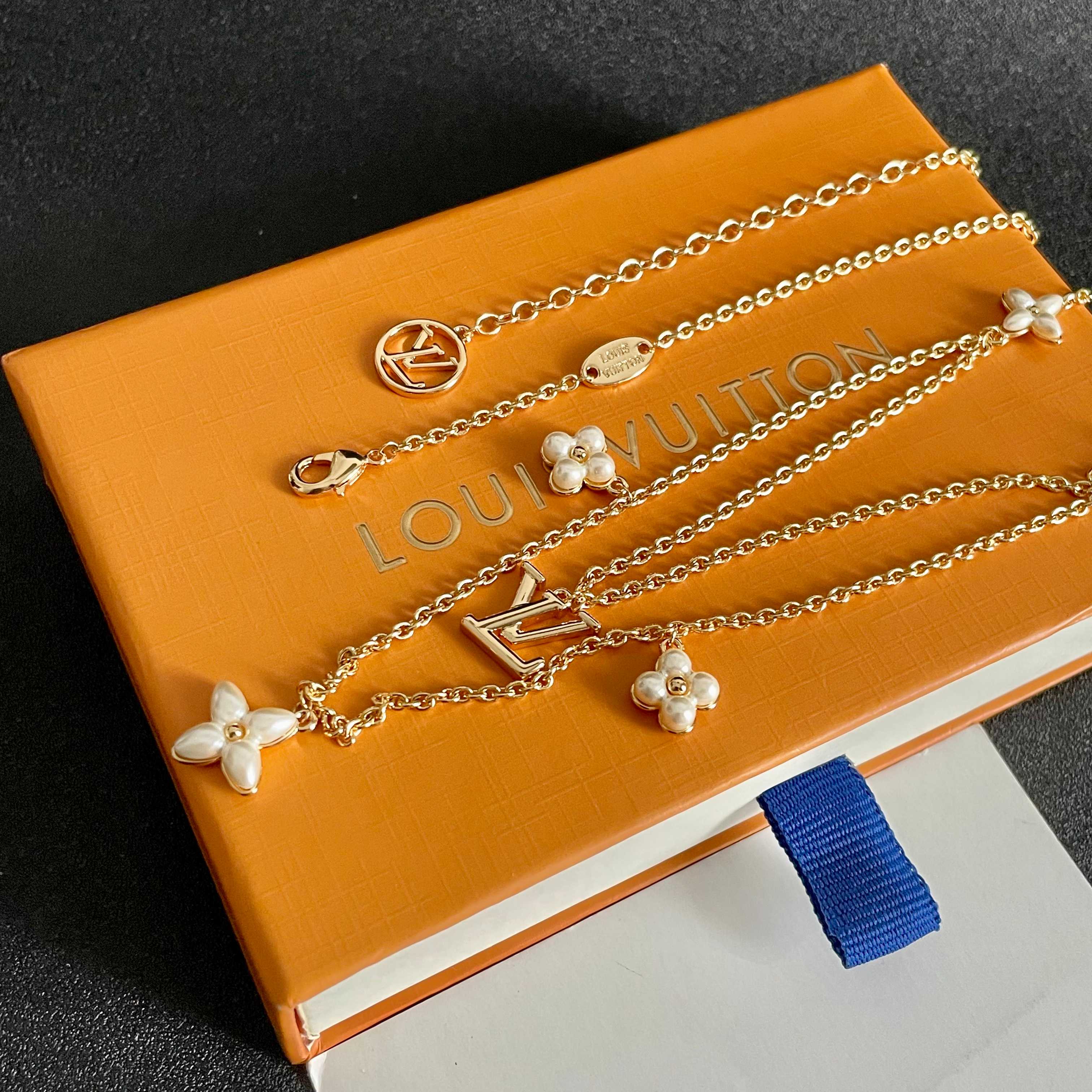 💥💥Louis Vuitton 路易威登 设计独特 (用LV经典之作图形理念)👋好看🧚‍♀️项链 超级无