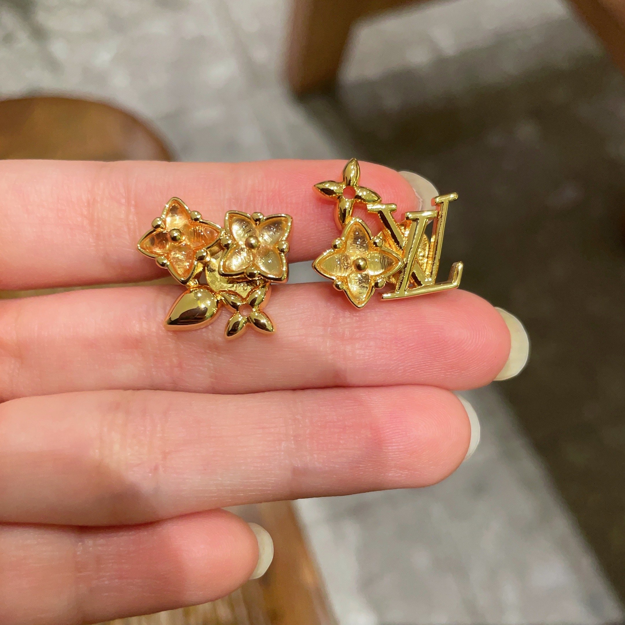 👑Lv 路易威登 2025年早春新品耳钉 经典老花耳环 超精工cnc工艺技术 上身美美哒 特别适合夏日搭