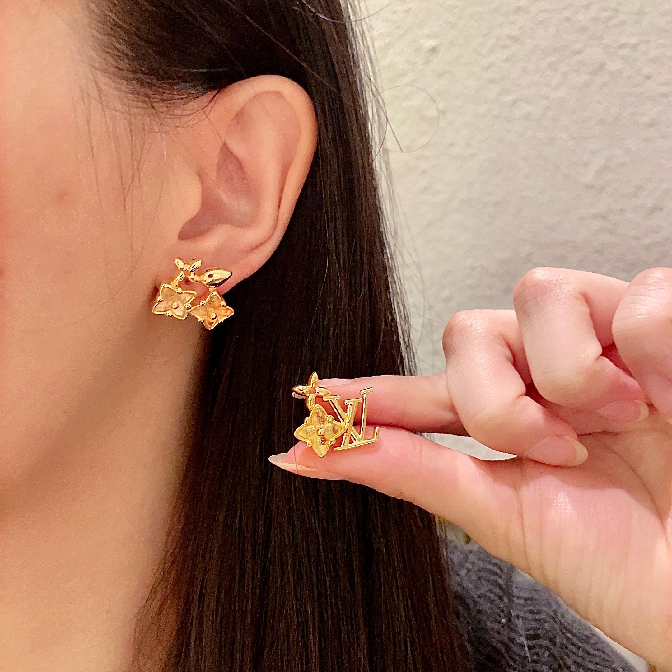 👑Lv 路易威登 2025年早春新品耳钉 经典老花耳环 超精工cnc工艺技术 上身美美哒 特别适合夏日搭