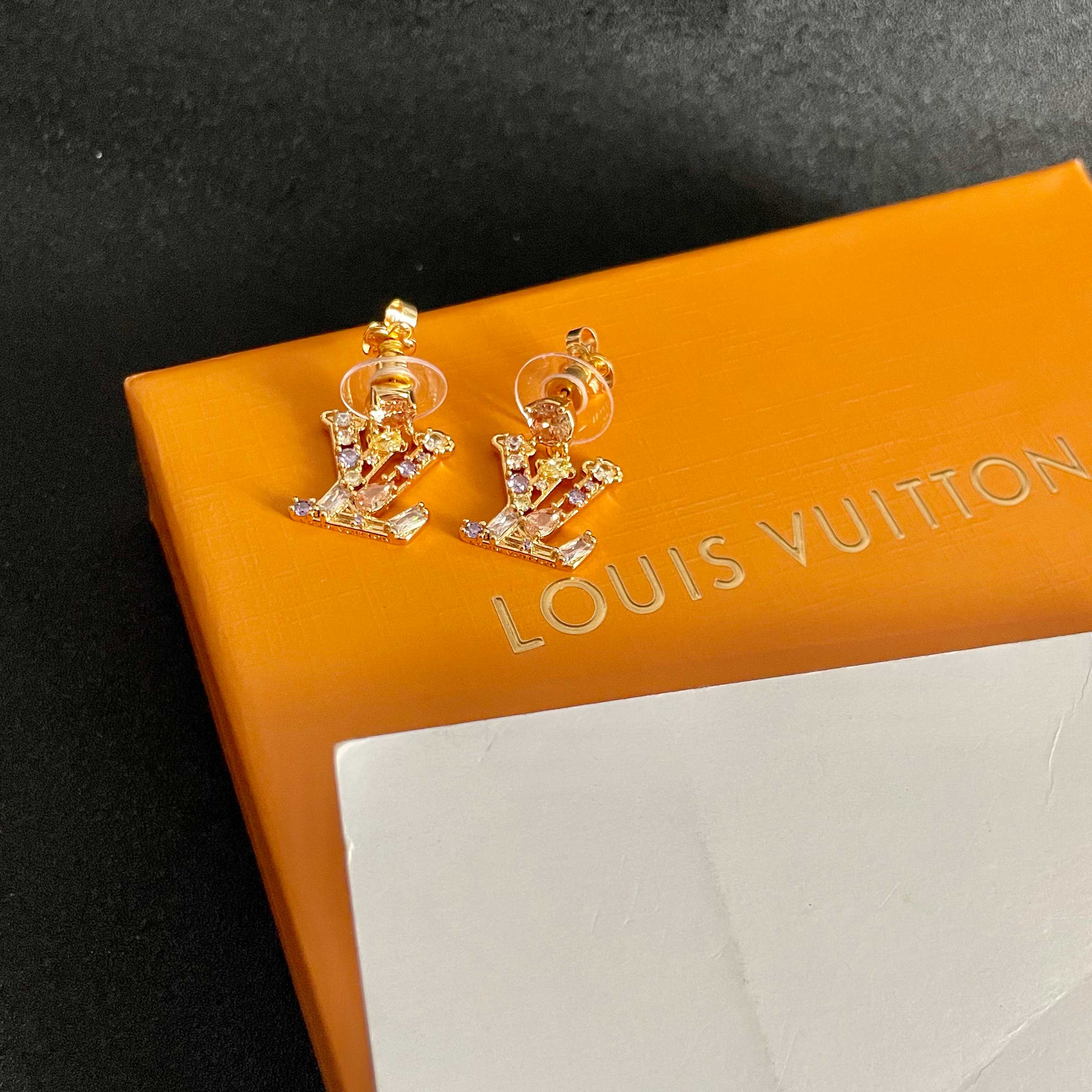👑Lv 路易威登 2025年早春新品耳钉 经典老花耳环 超精工cnc工艺技术 上身美美哒 特别适合夏日搭