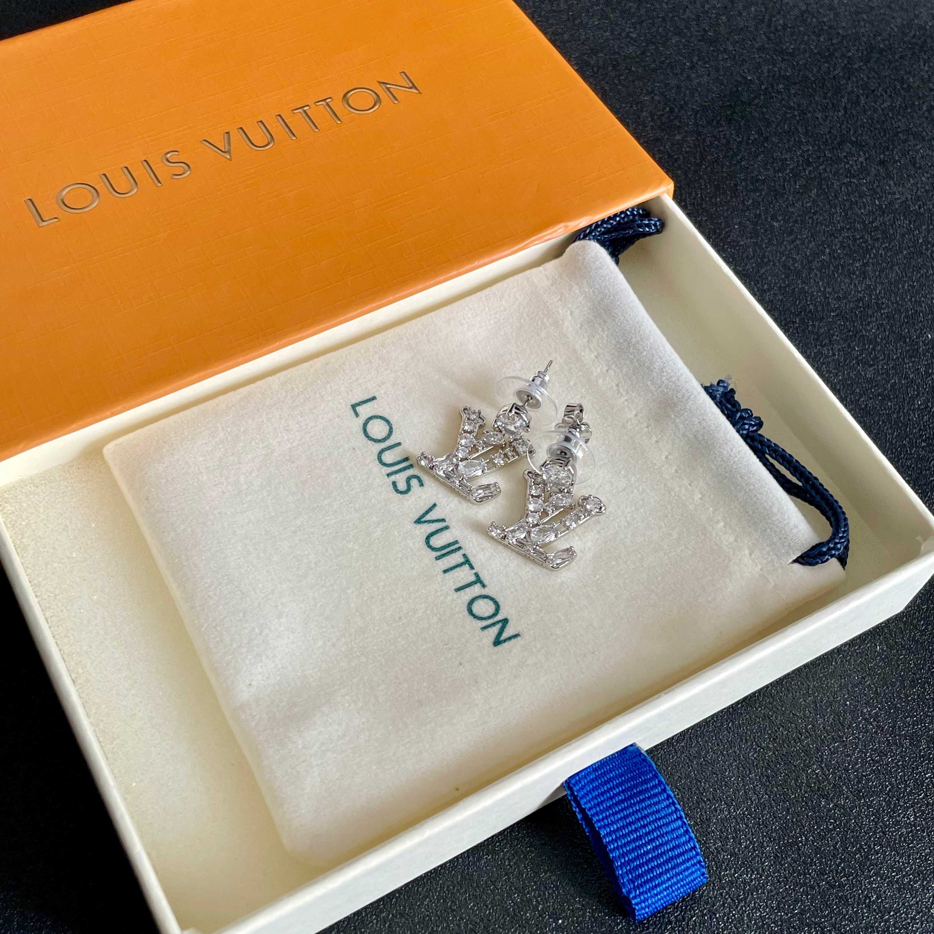 👑Lv 路易威登 2025年早春新品耳钉 经典老花耳环 超精工cnc工艺技术 上身美美哒 特别适合夏日搭