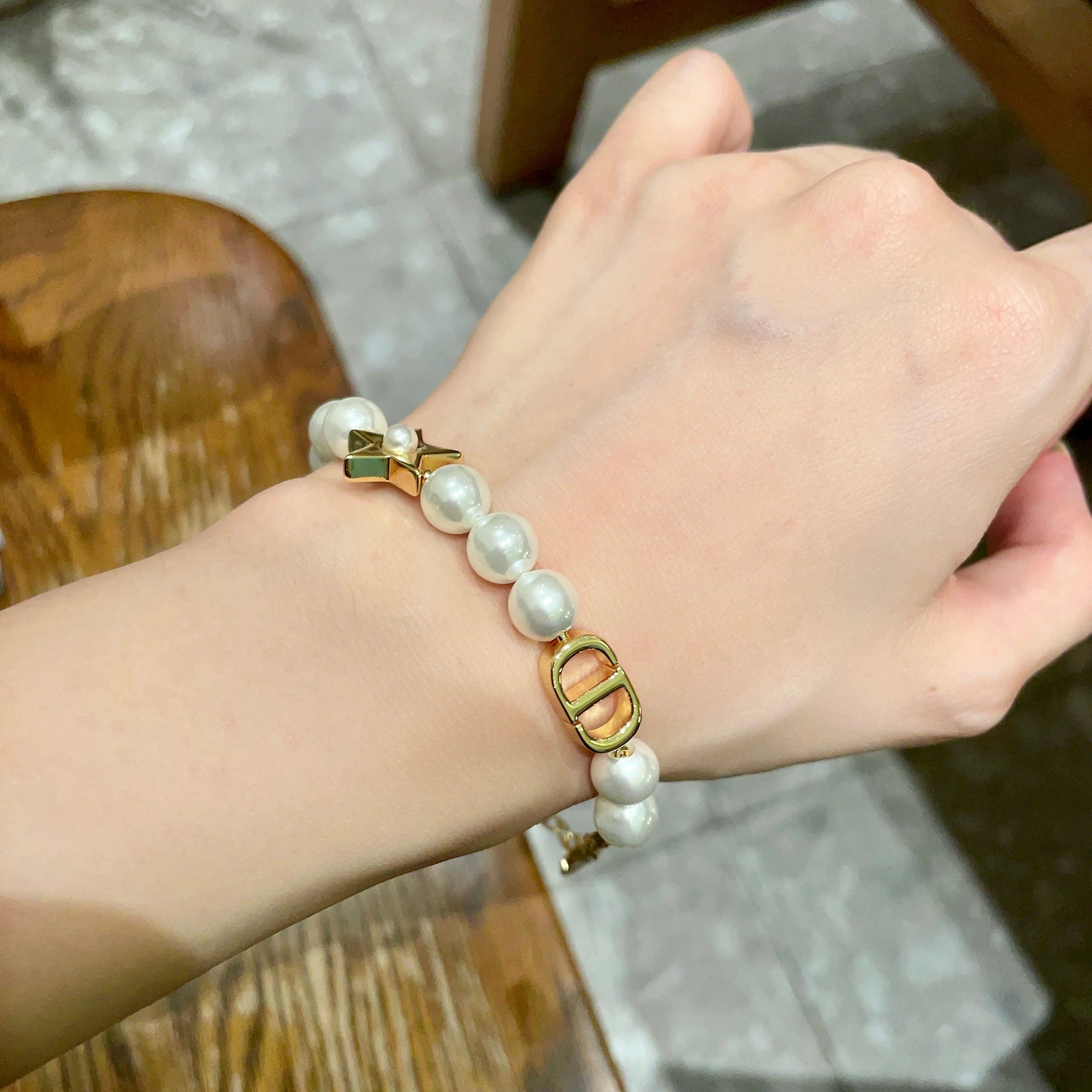 👑Dior 迪奥  中古 手链 专柜一致上新 精选原版一致 黄铜材质 甜美气质高雅.