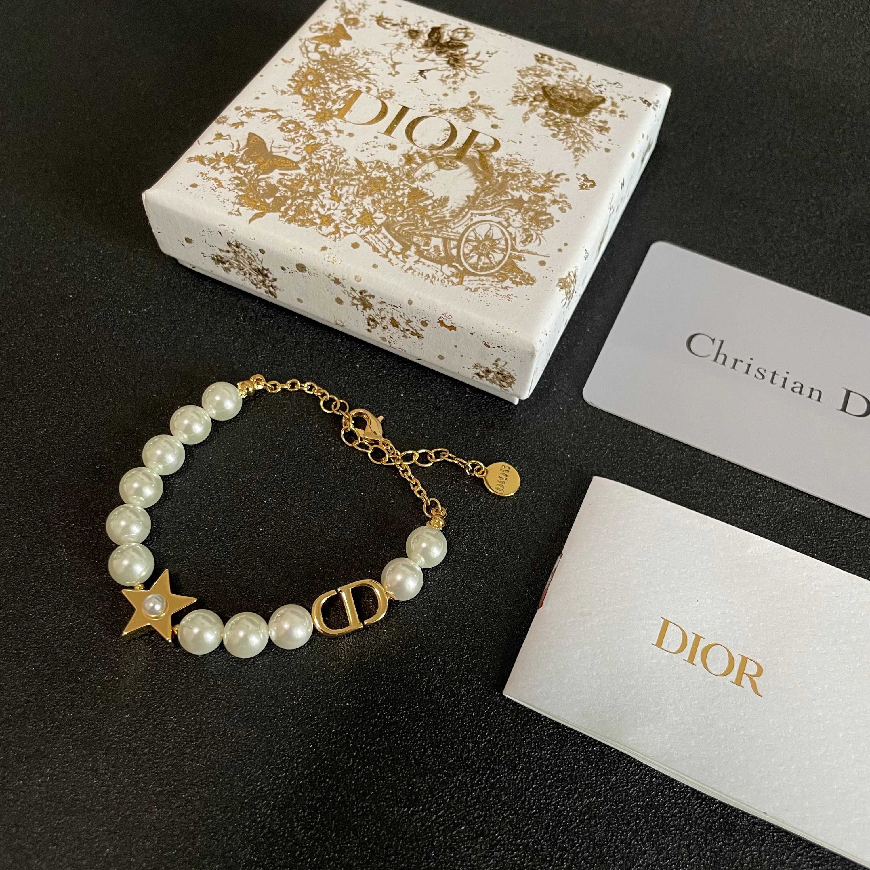 👑Dior 迪奥  中古 手链 专柜一致上新 精选原版一致 黄铜材质 甜美气质高雅.