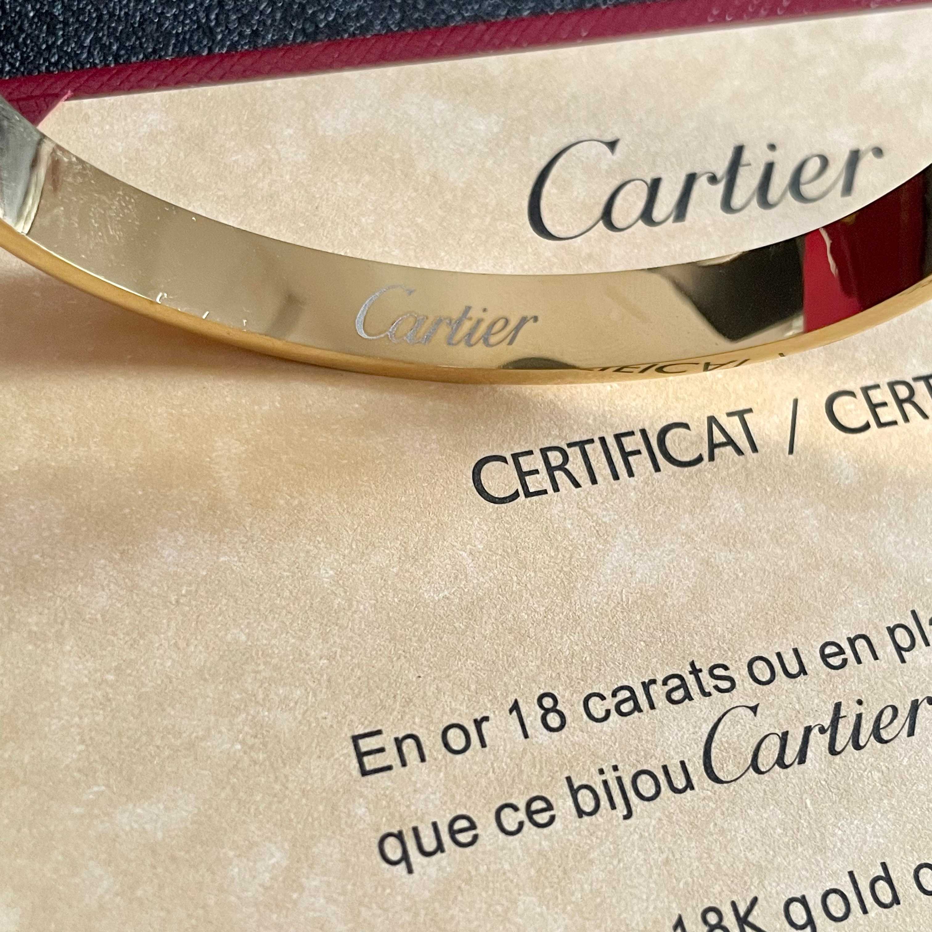 👑Cartier 卡地亚官网最新发布 👉🏻火爆窄版细款中号手镯💥进口精工保色18k💯高端定制👈🏻🙈🙈🙈顶