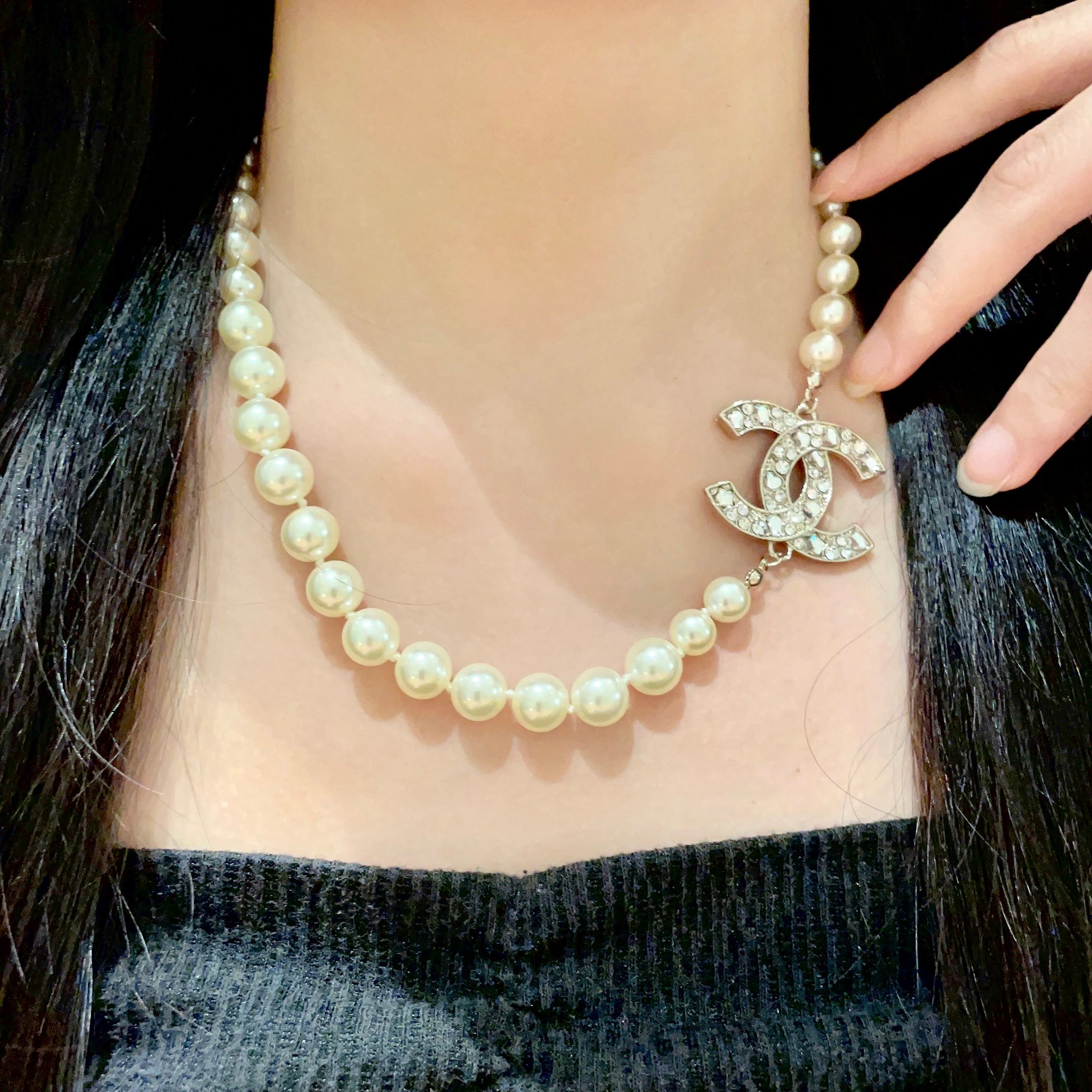  Chanel香奈儿 中古 项链👀小香家的款式真心无需多介绍😘🎶每一款都超好看，精致大方，非常显气质。